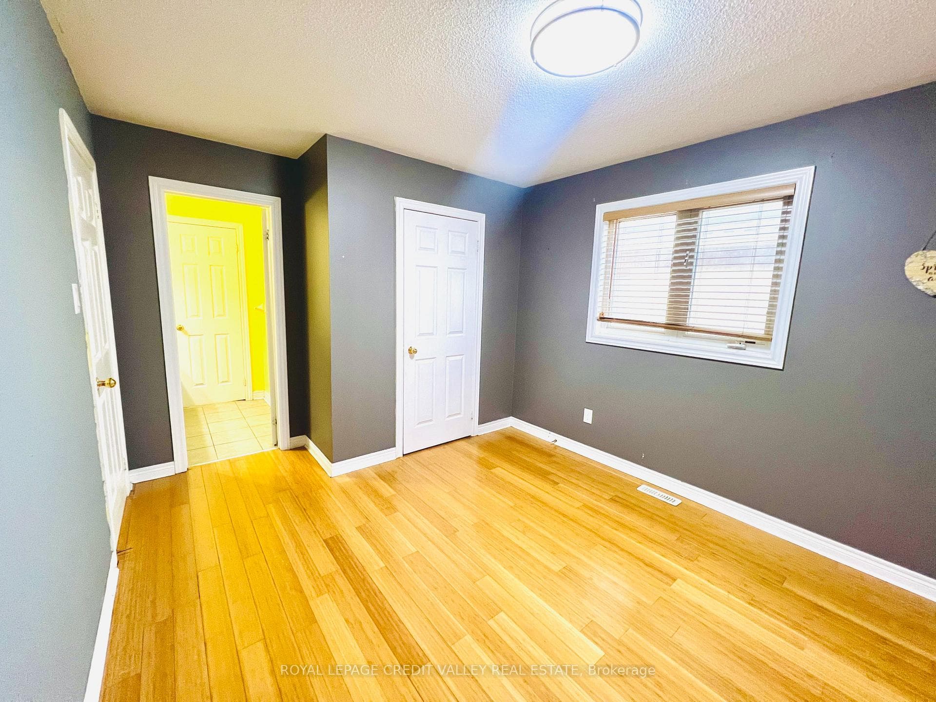 33 Fairlawn Boulevard photo 16