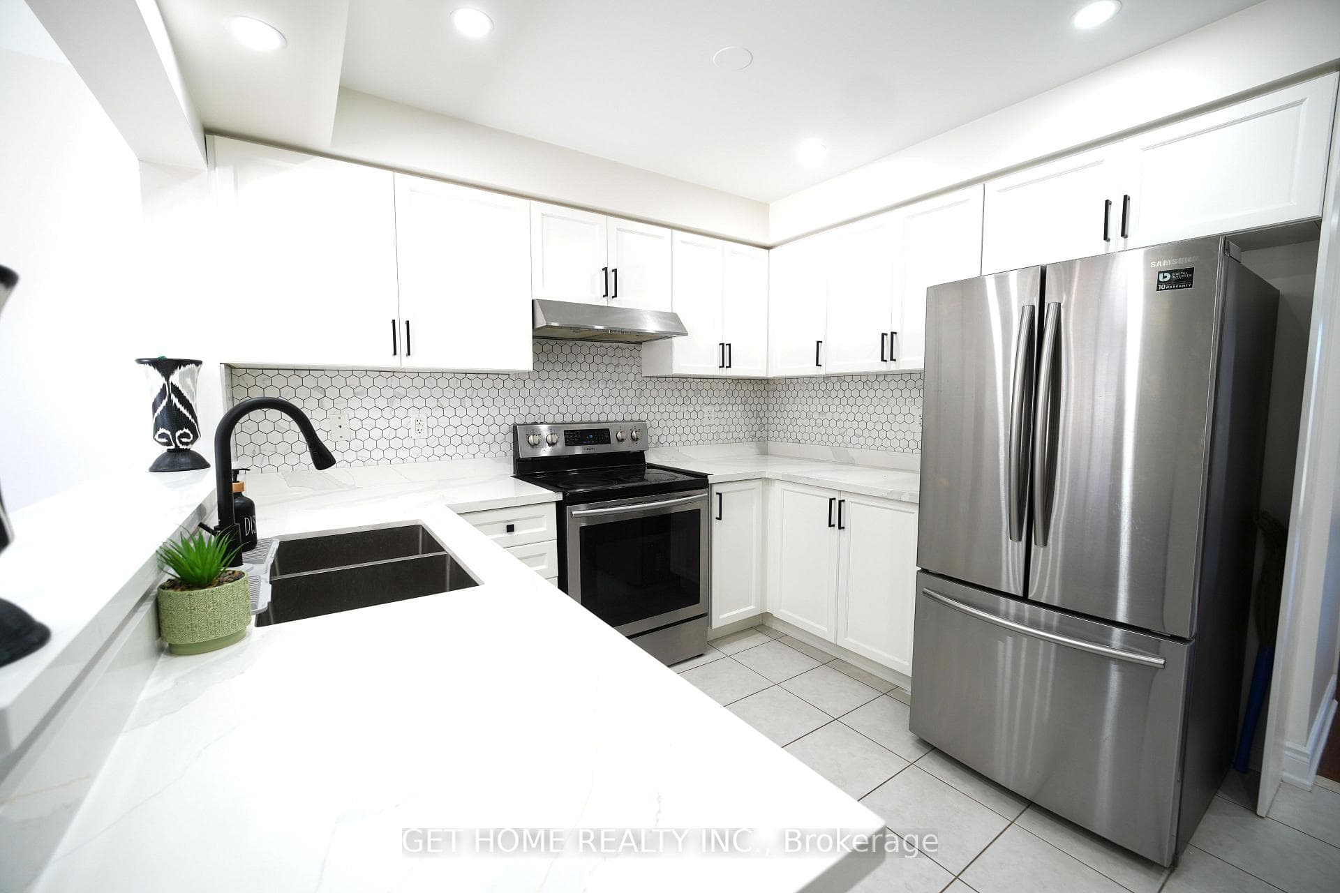 78 Spicebush Terrace photo 5