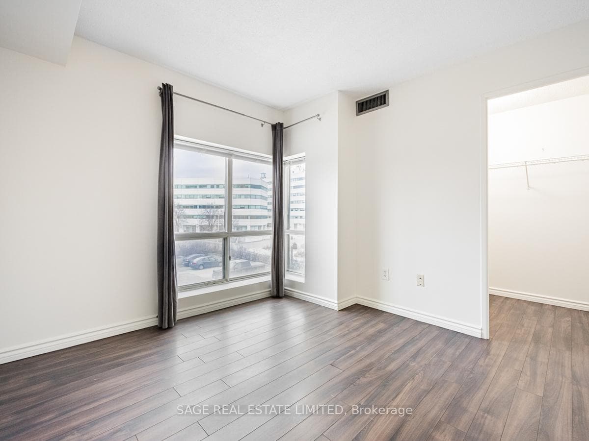 101 Subway Crescent Unit 304 photo 13