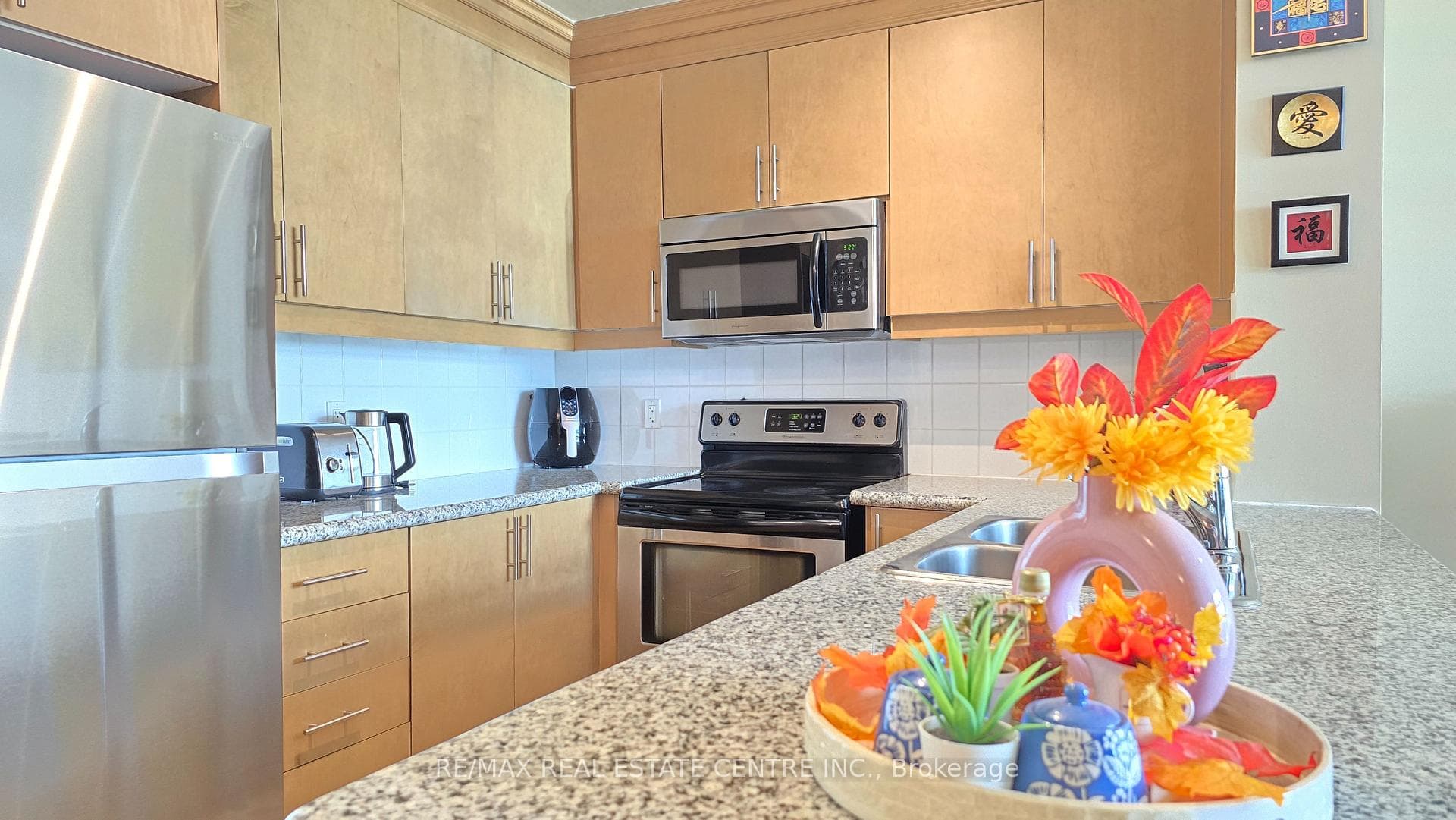 18 Harding Boulevard Unit PH207 photo 16