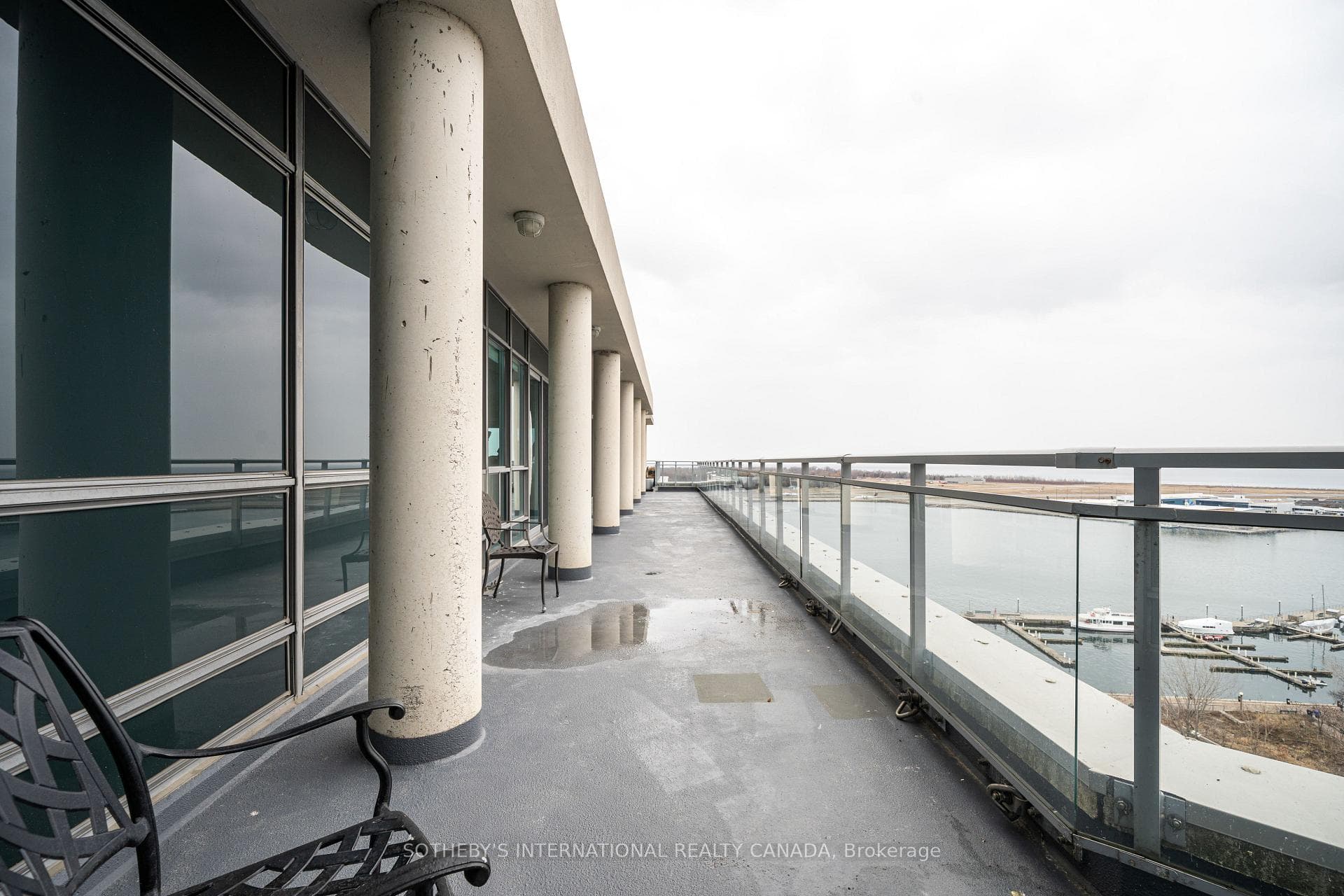 Rooftop 360 terrace