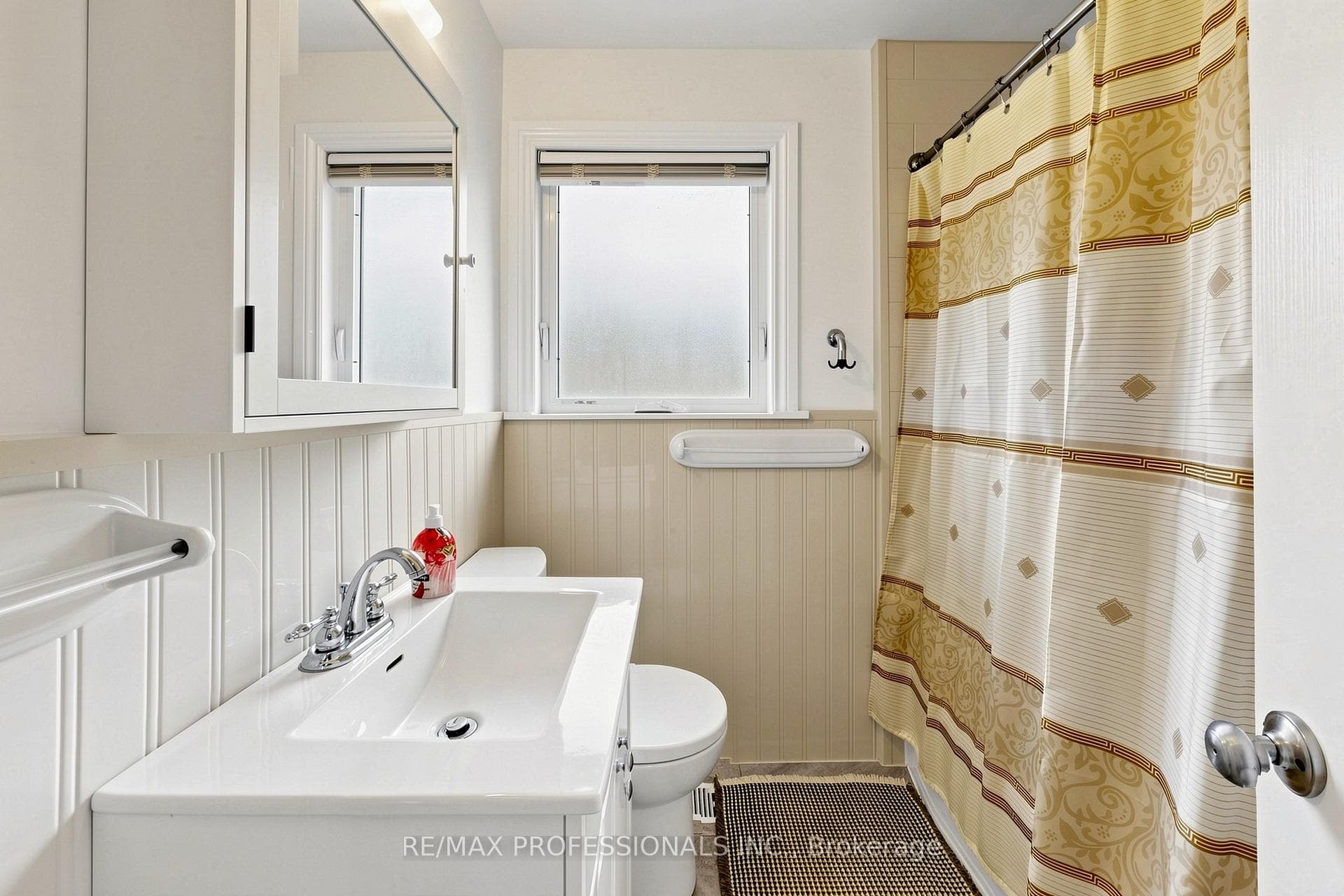 17 Barwell Crescent photo 16