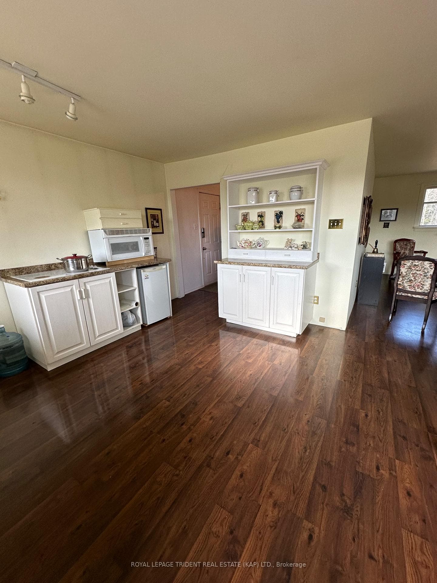 109 Mitchell Road photo 7