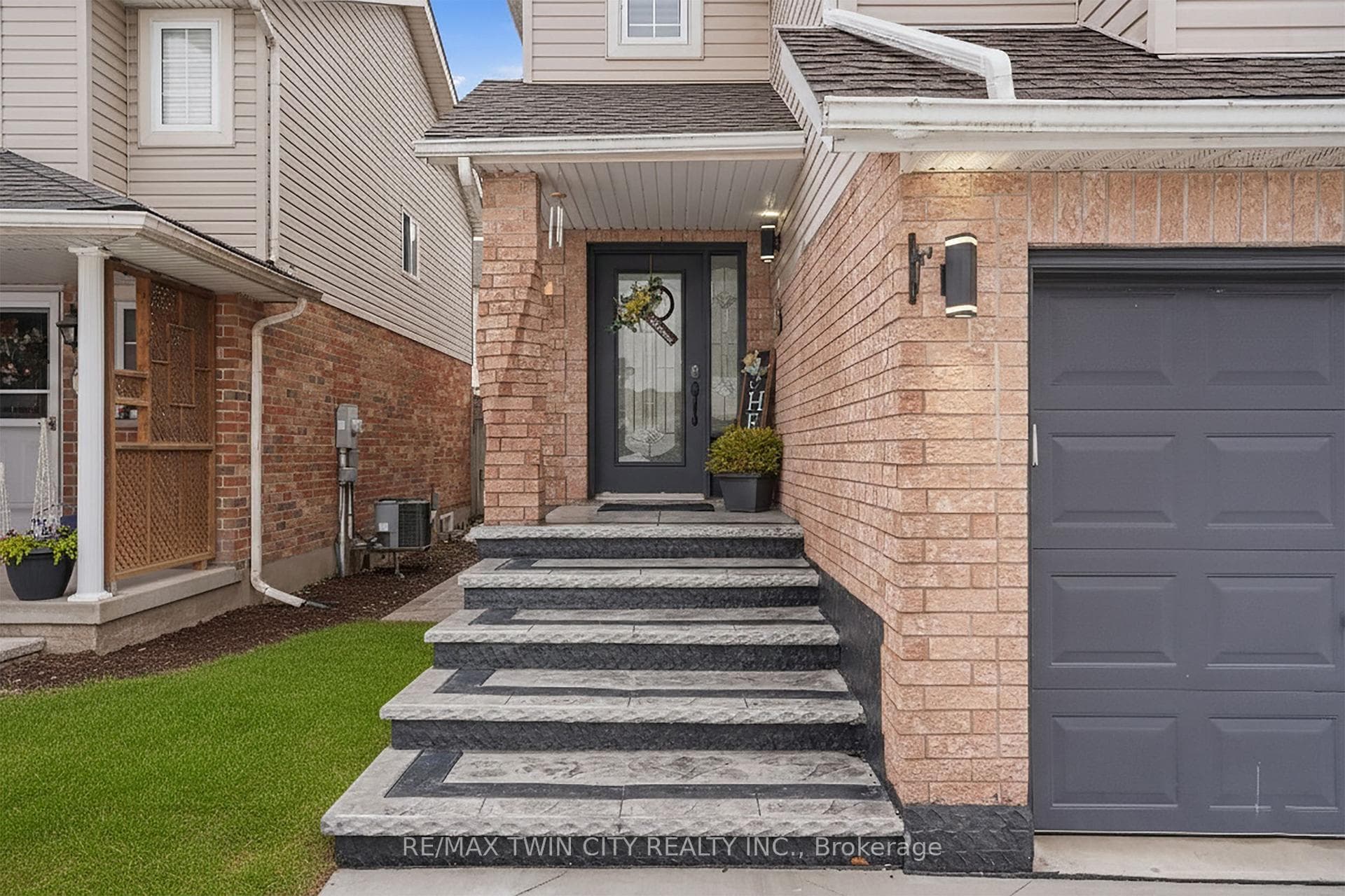 67 Bridlewreath Street photo 3
