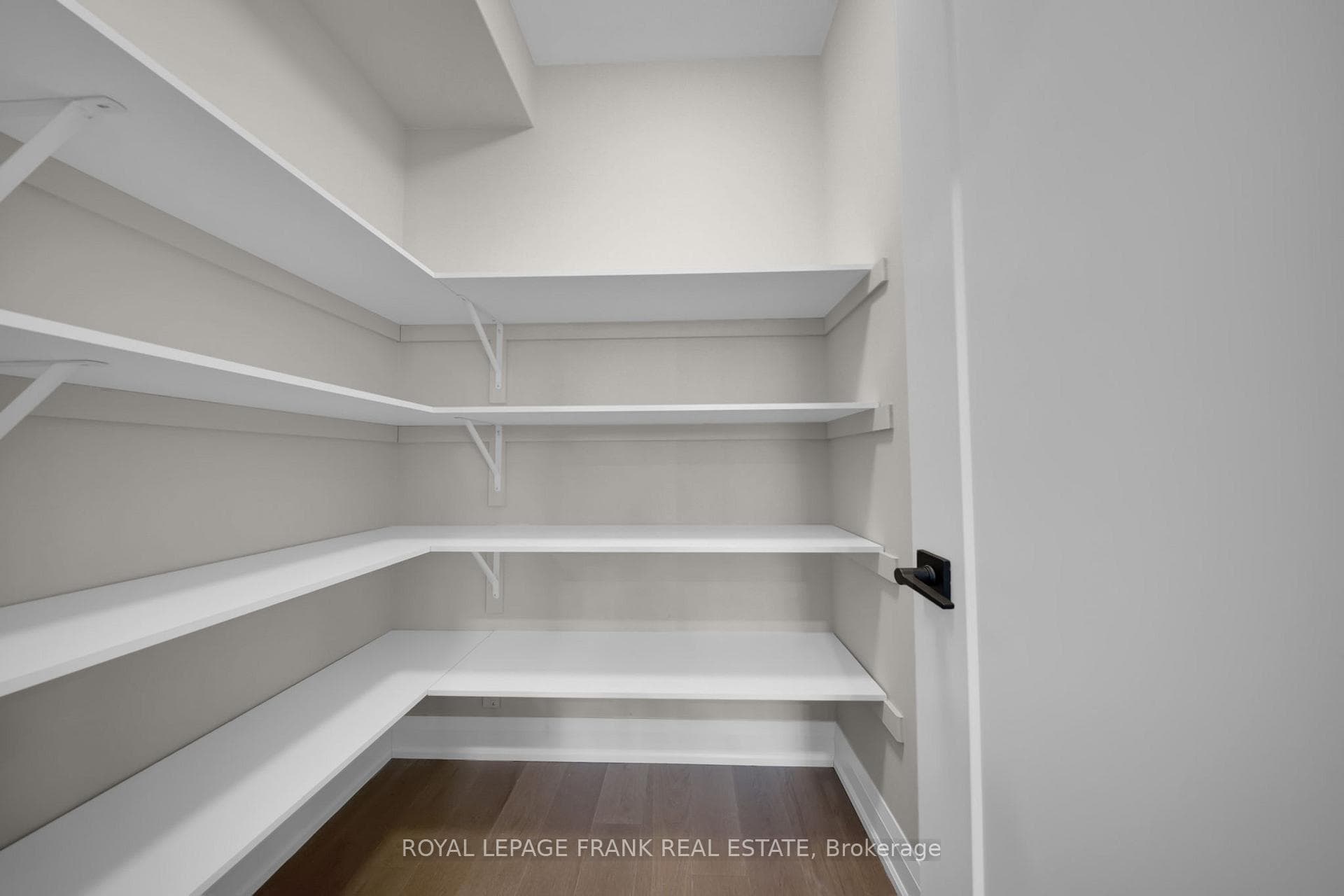 97 Steinway Drive photo 7