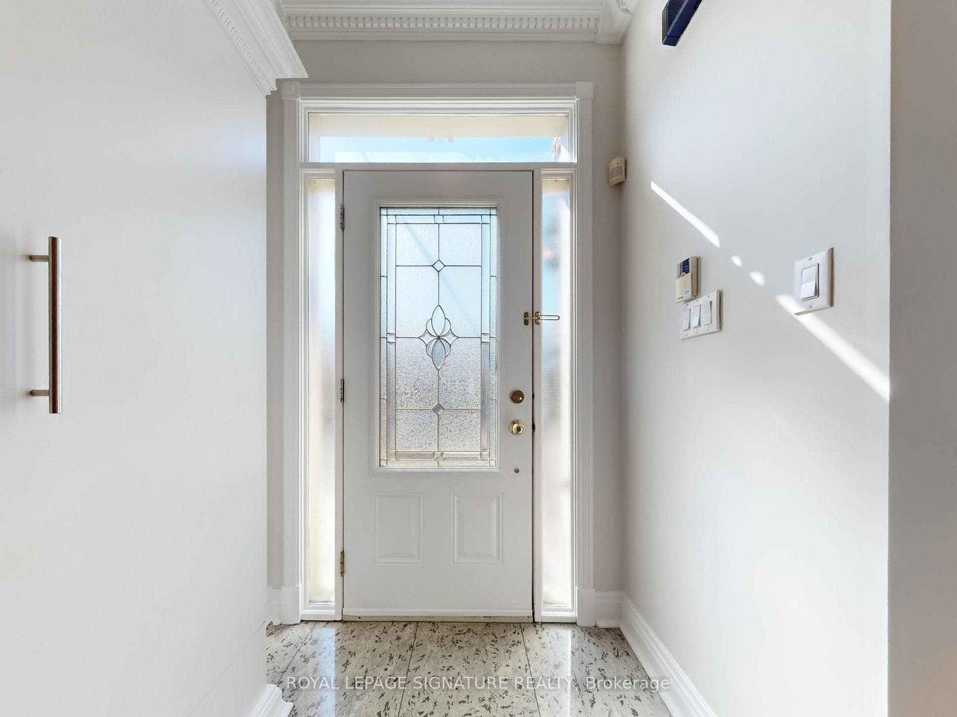 53 Stanhope Avenue photo 4