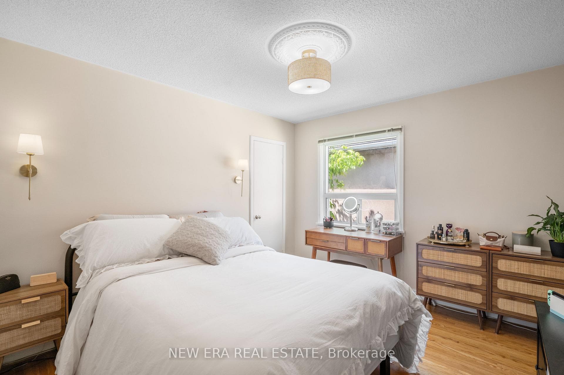 91 Hadrian Drive photo 15