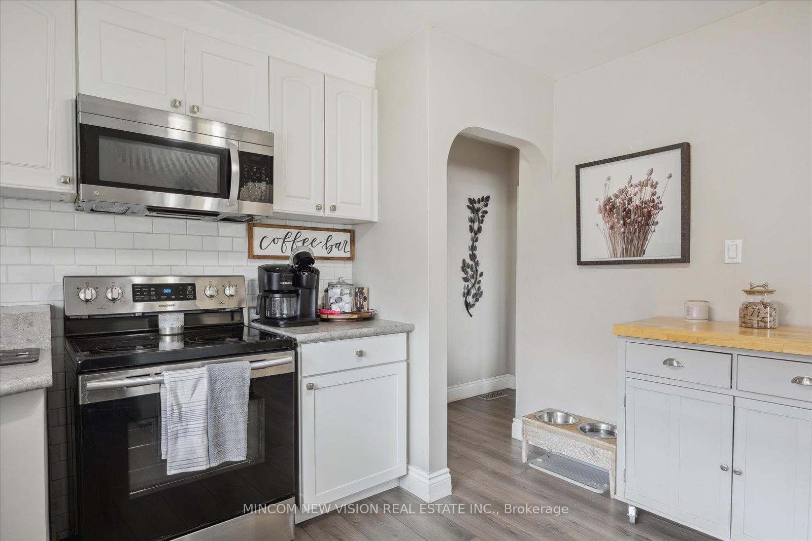126 Chadburn Street photo 10