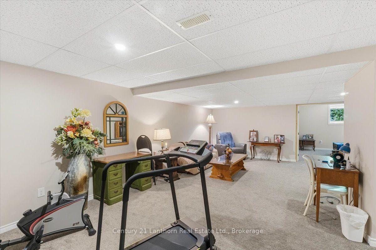 17 Richardson Lane photo 19