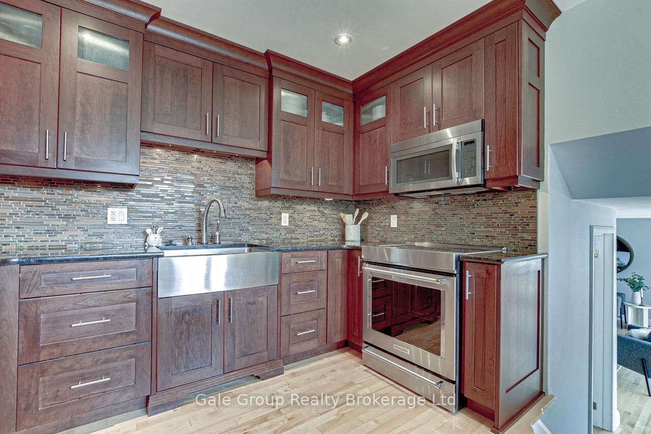 325 LIGHT Street photo 22