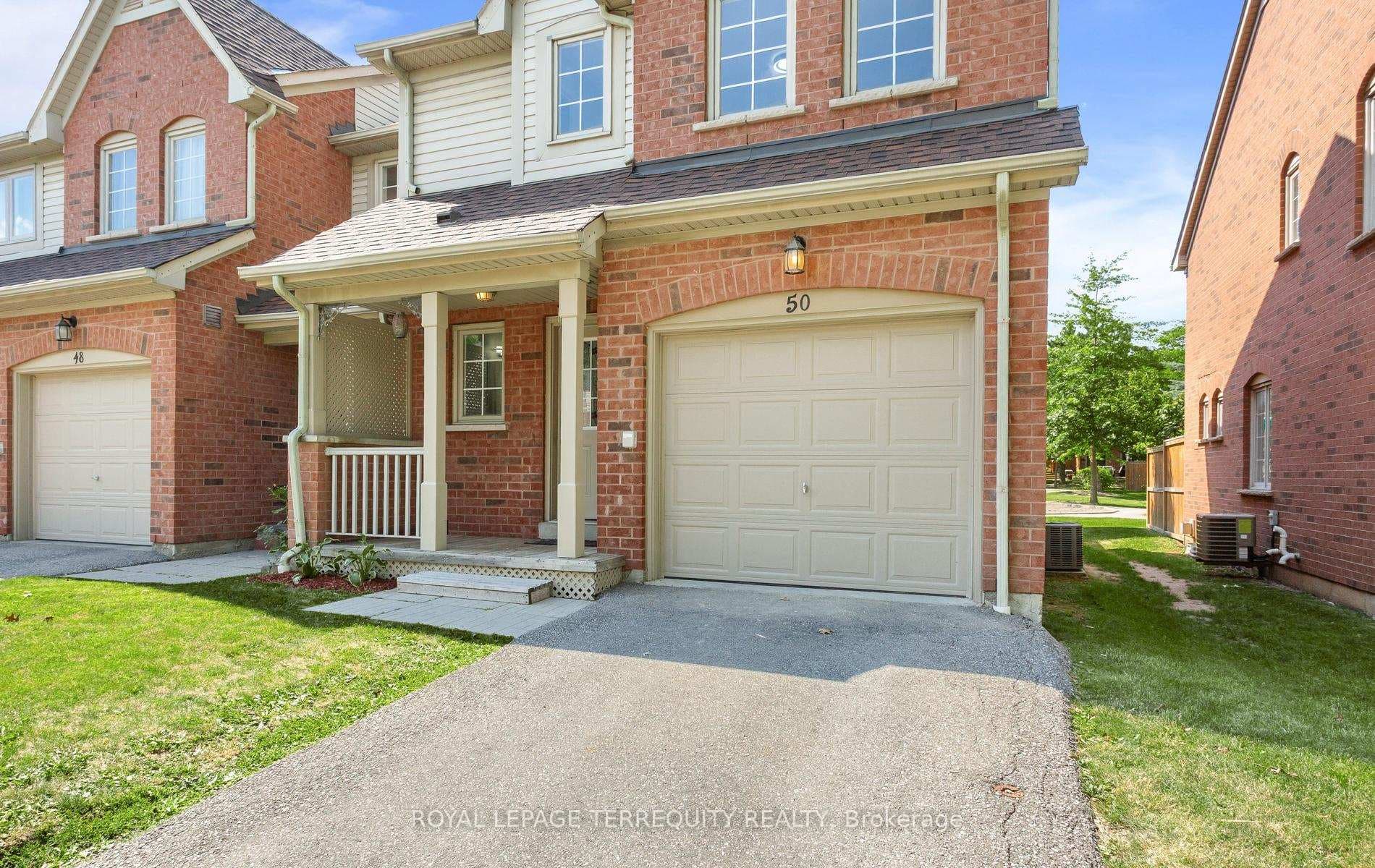 Single Garage & Private Driveway