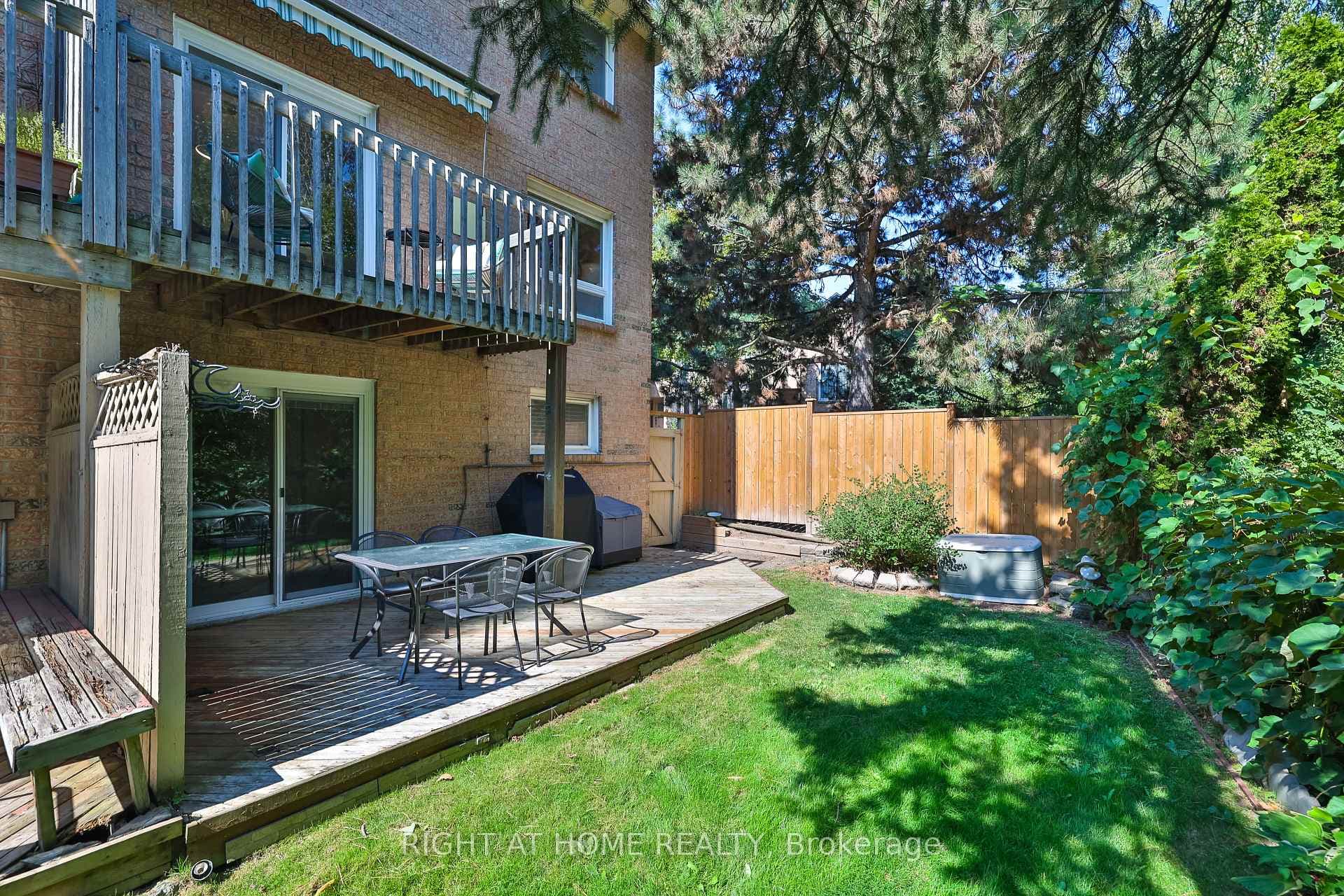 4635 Regents Terrace Unit 61 photo 32