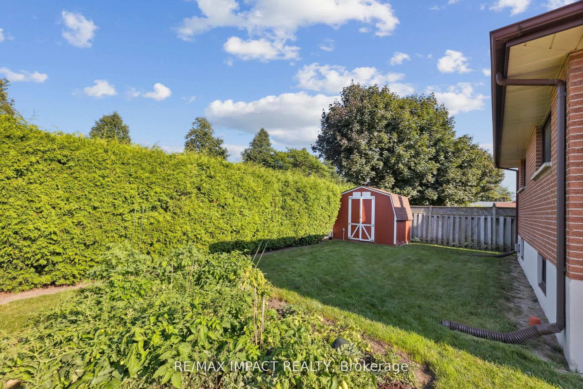305 Poplar Street photo 29