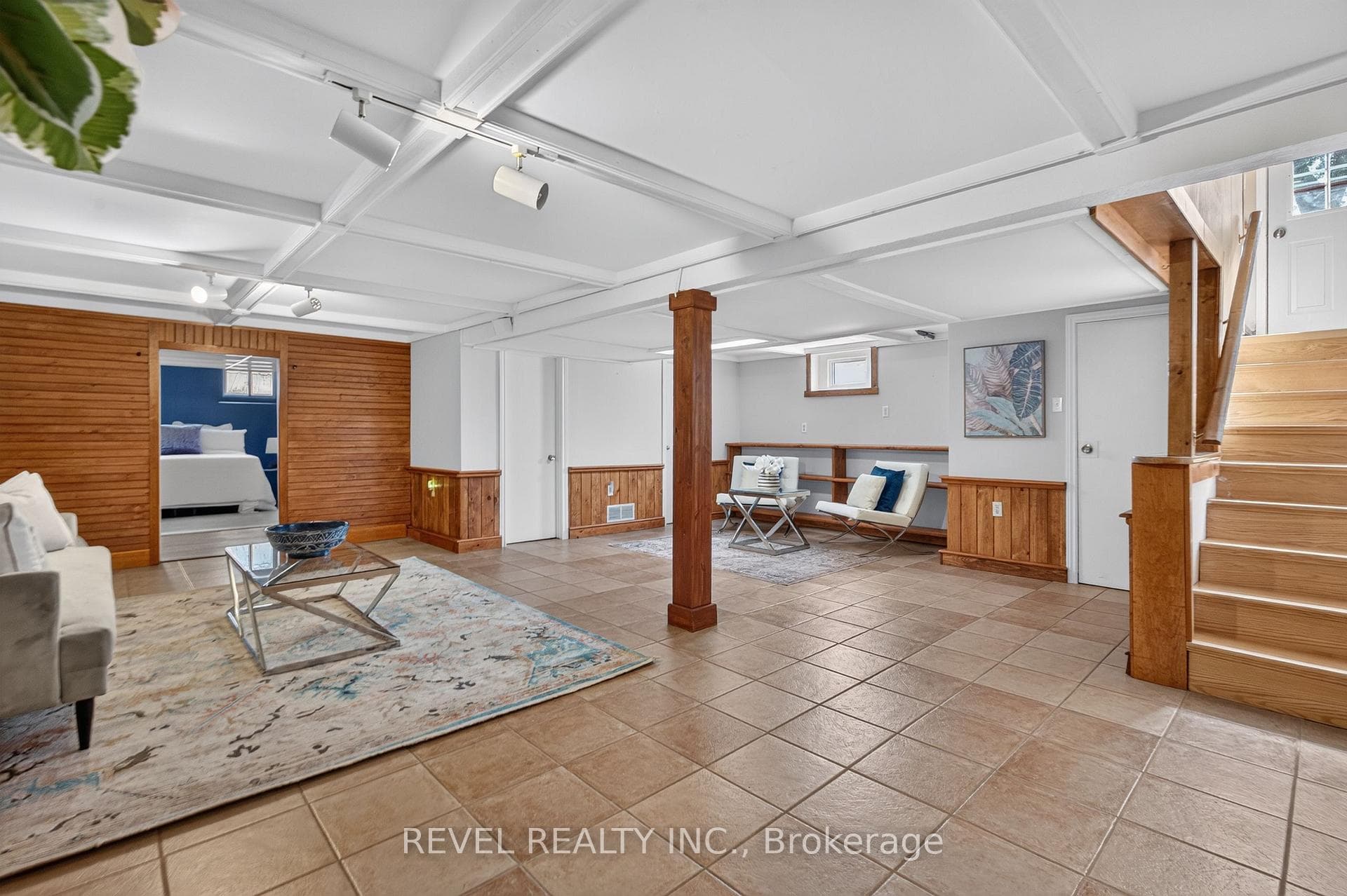 1804 St. Anne Street photo 25