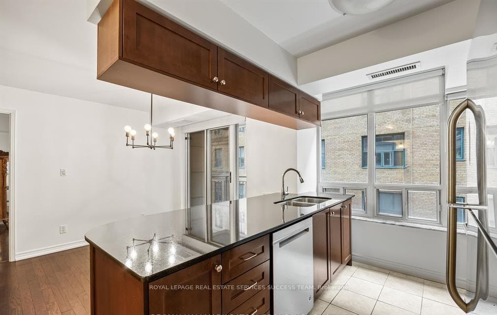 60 St Clair Avenue Unit 201 photo 7