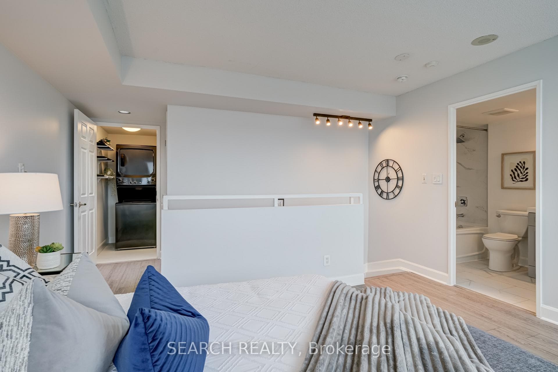200 Manitoba Street Unit 521 photo 17