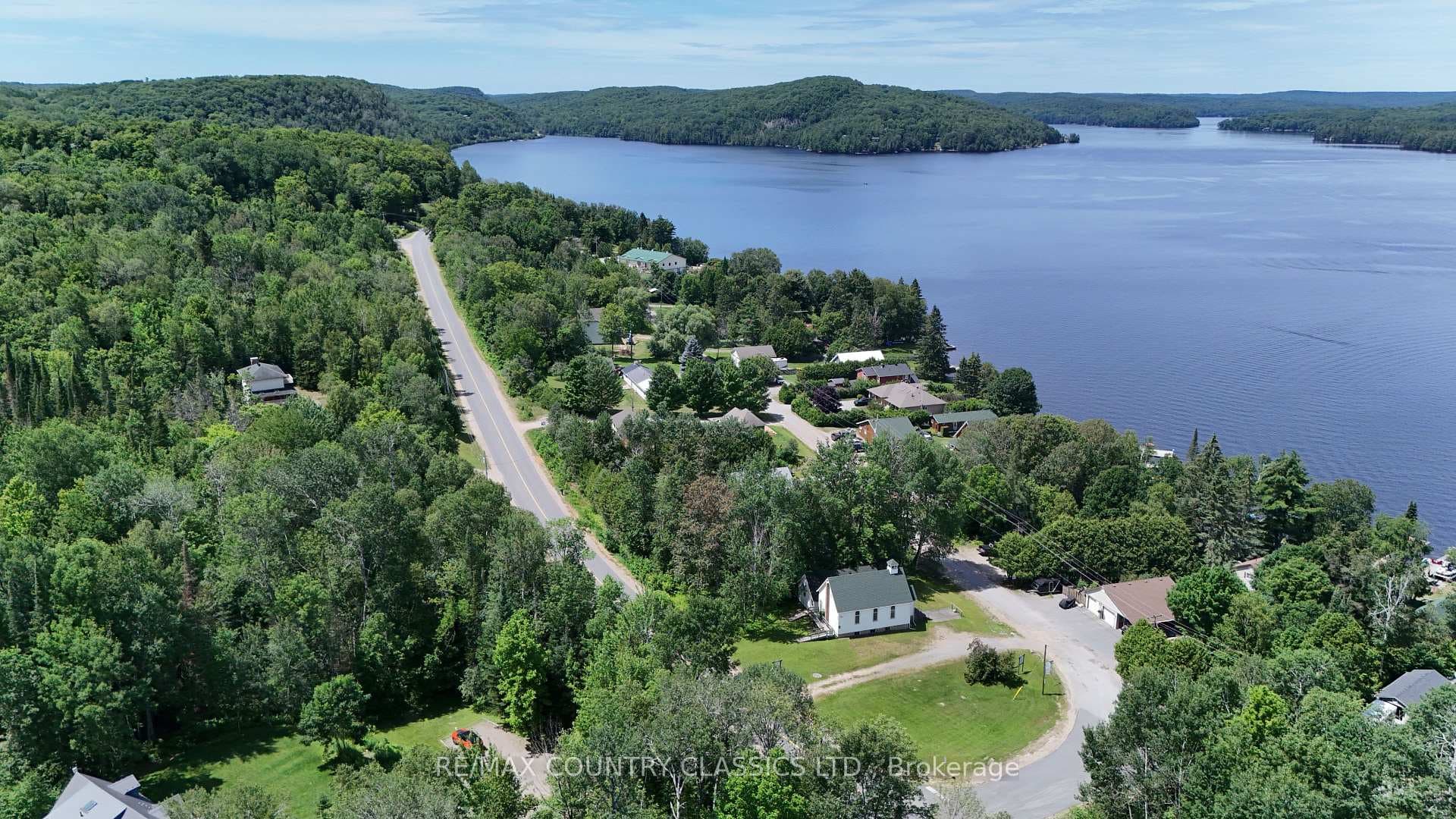 113 Village Street photo 27