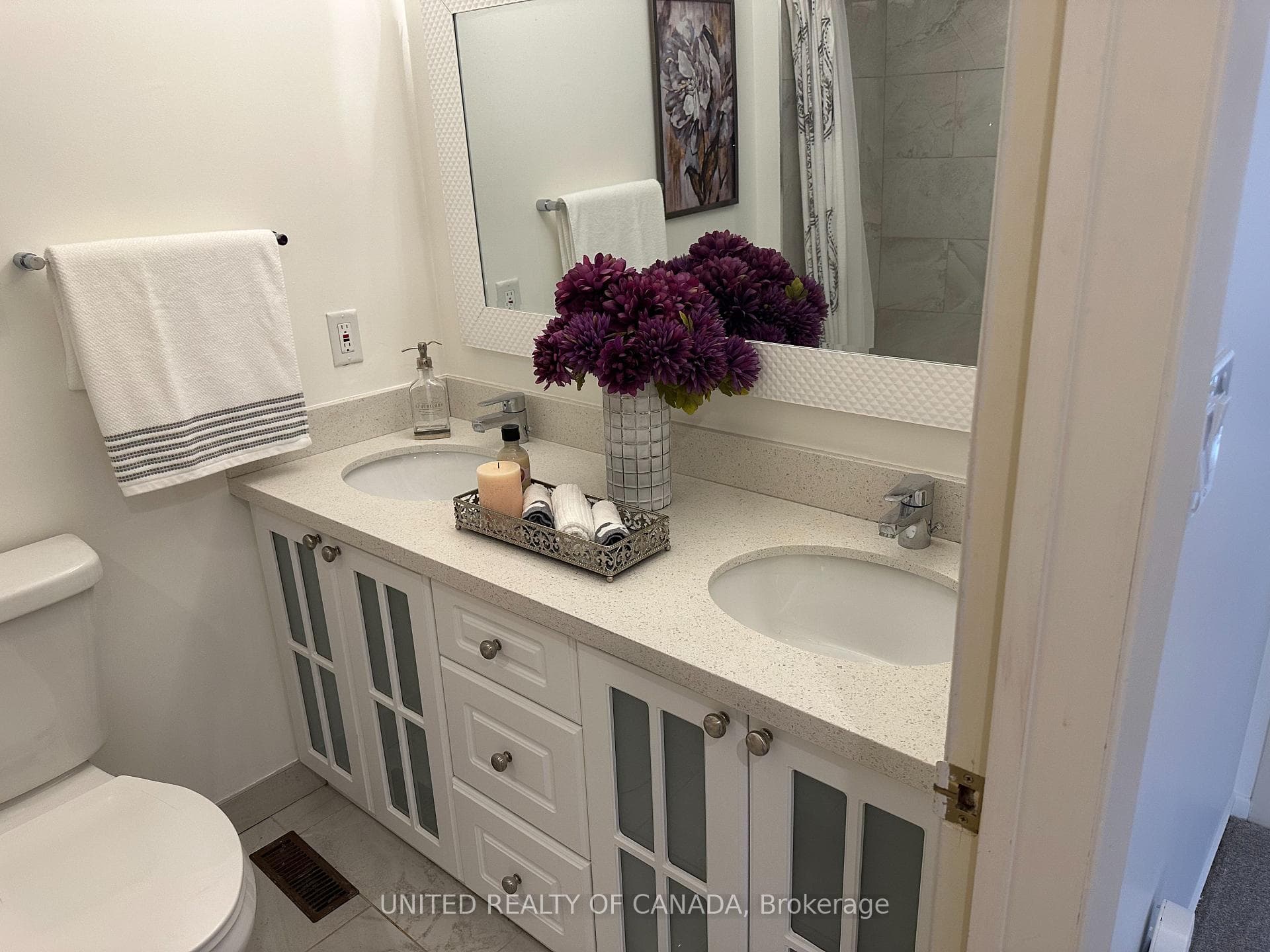102 Baywood Court photo 25