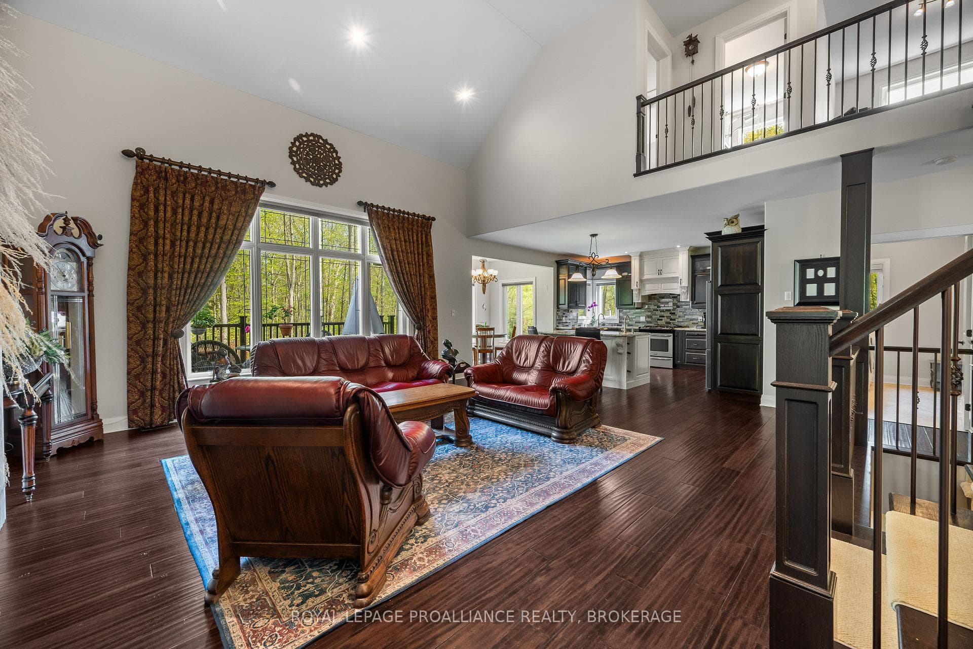 2918 Leeman Road photo 8