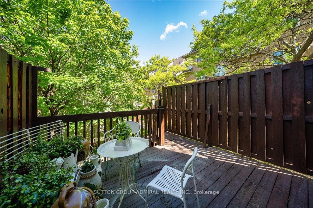 75 Strathaven Drive Unit 35 photo 39