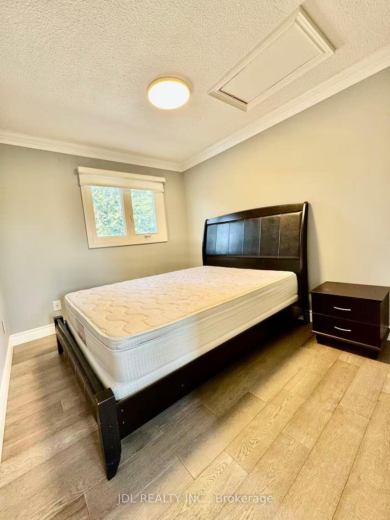 18 Findhorn Crescent photo 13