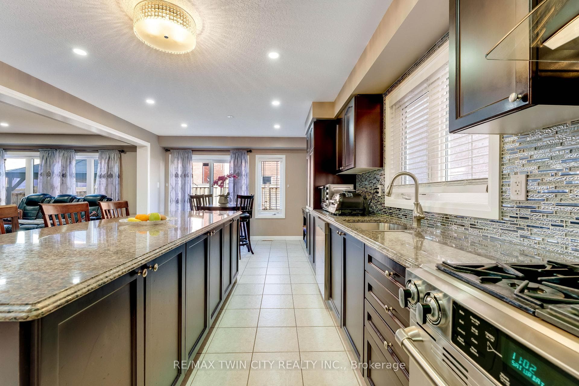 334 Apple Hill Crescent photo 9