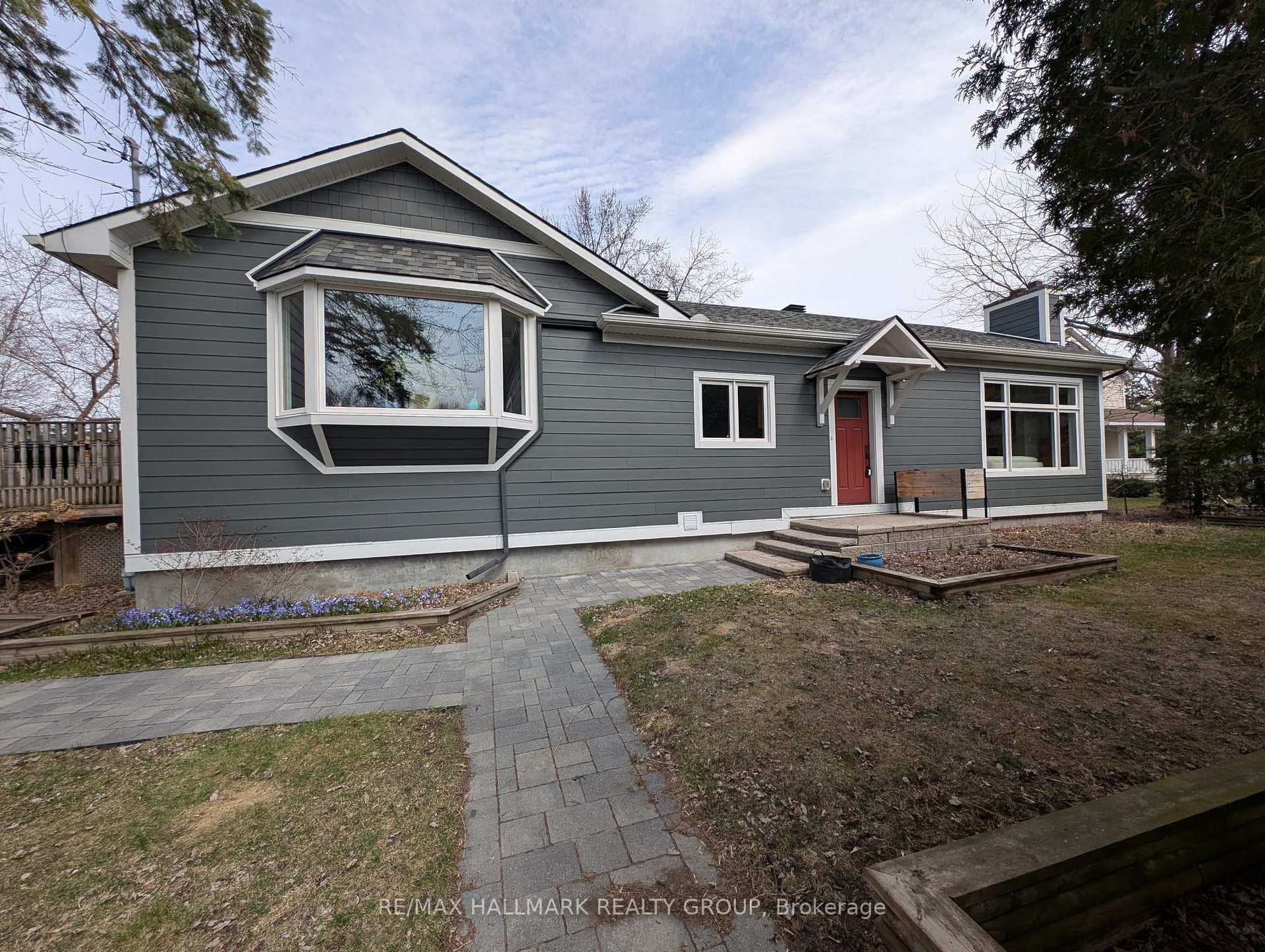 2767 Cascades Avenue photo 1