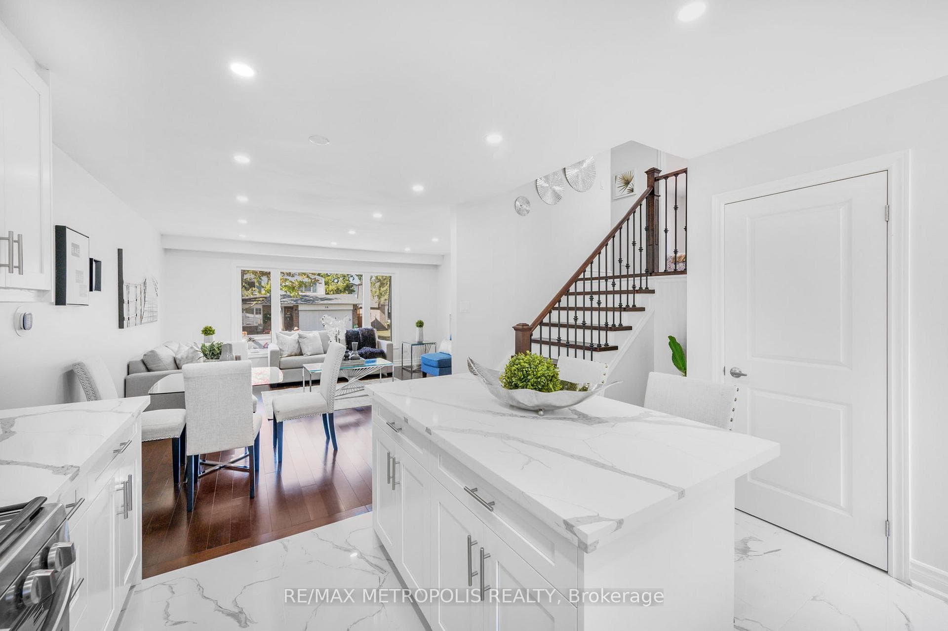 17 Chopin Court Unit Upper photo 14