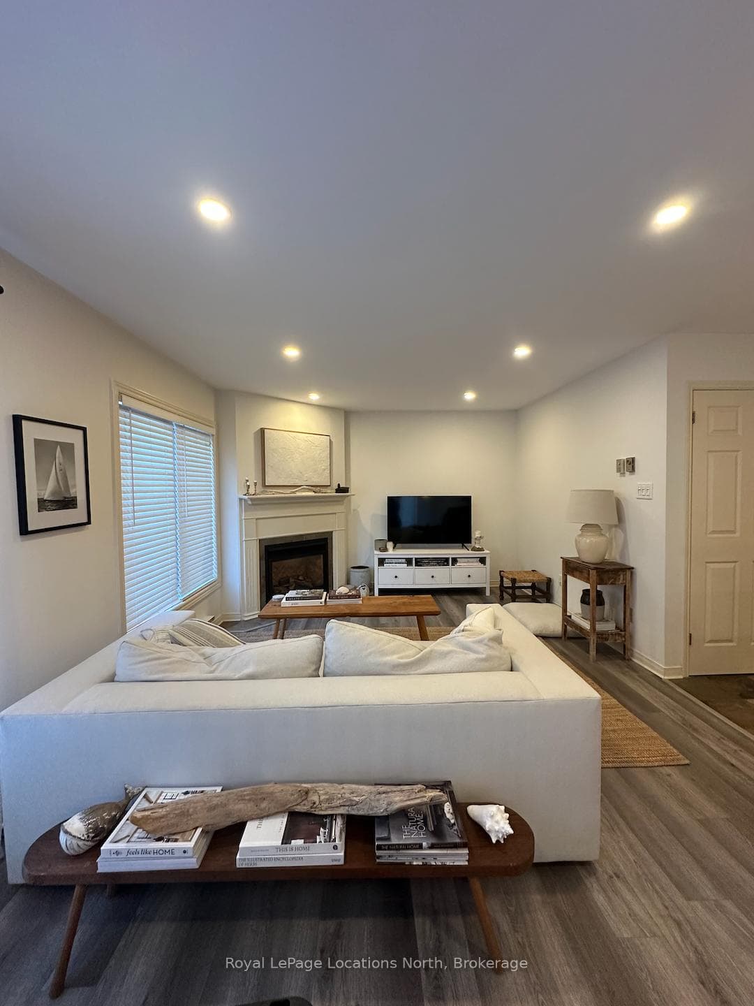 378 Mariners Way photo 3