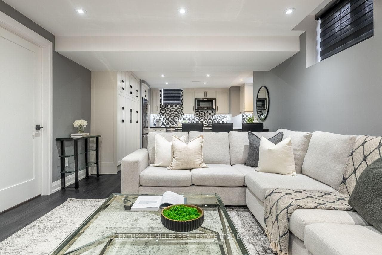 156 Nisbet Boulevard photo 34