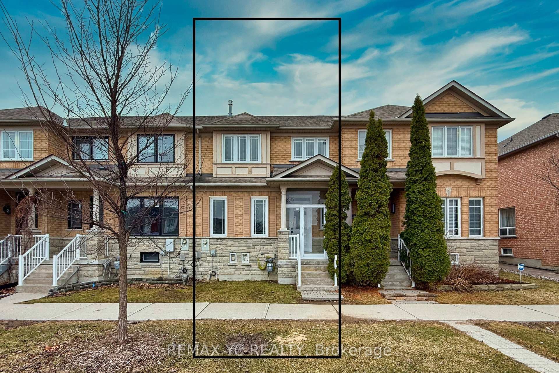 299 Bantry Avenue photo 1