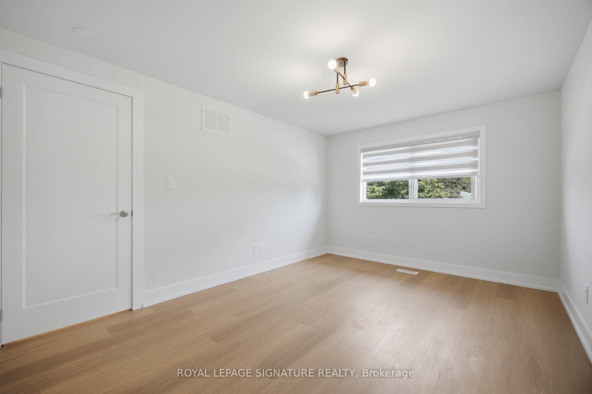 2599 Lundene Road photo 22