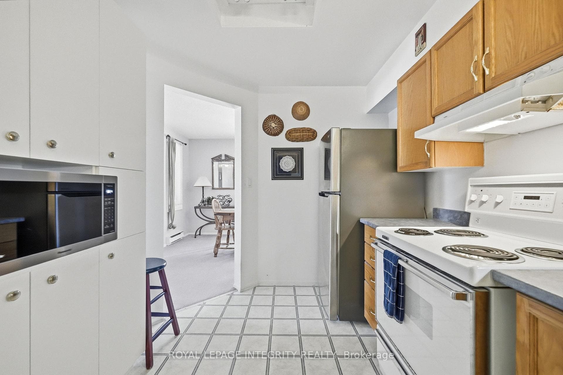 545 Canteval Terrace Unit 110 photo 16