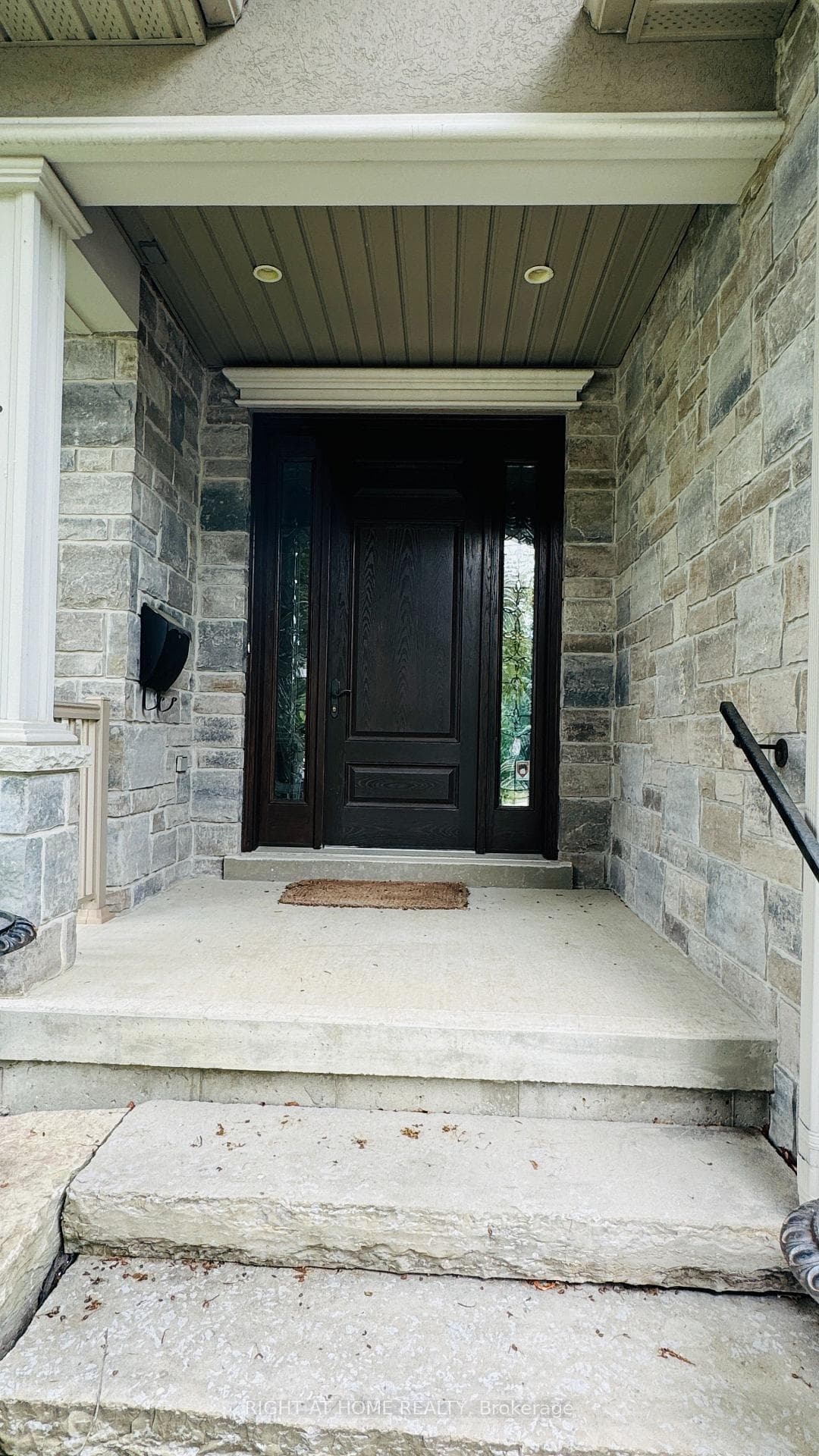 521 Henry Street photo 2