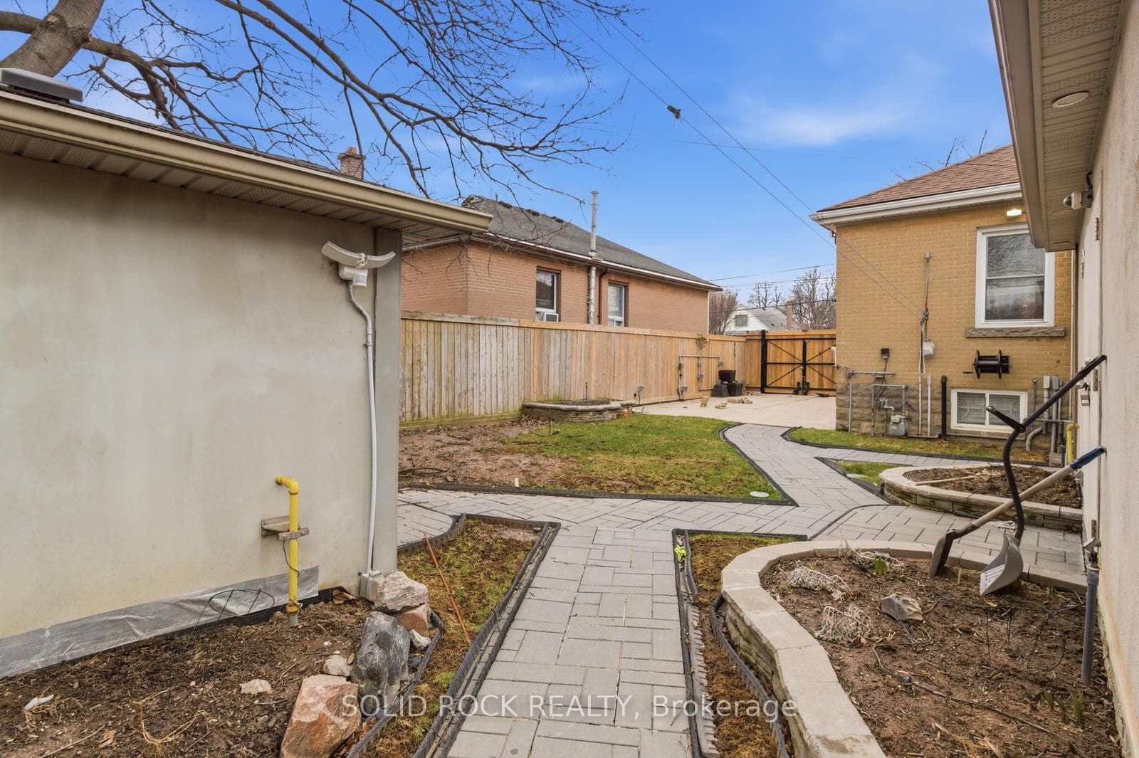 627 Upper Sherman Avenue photo 38