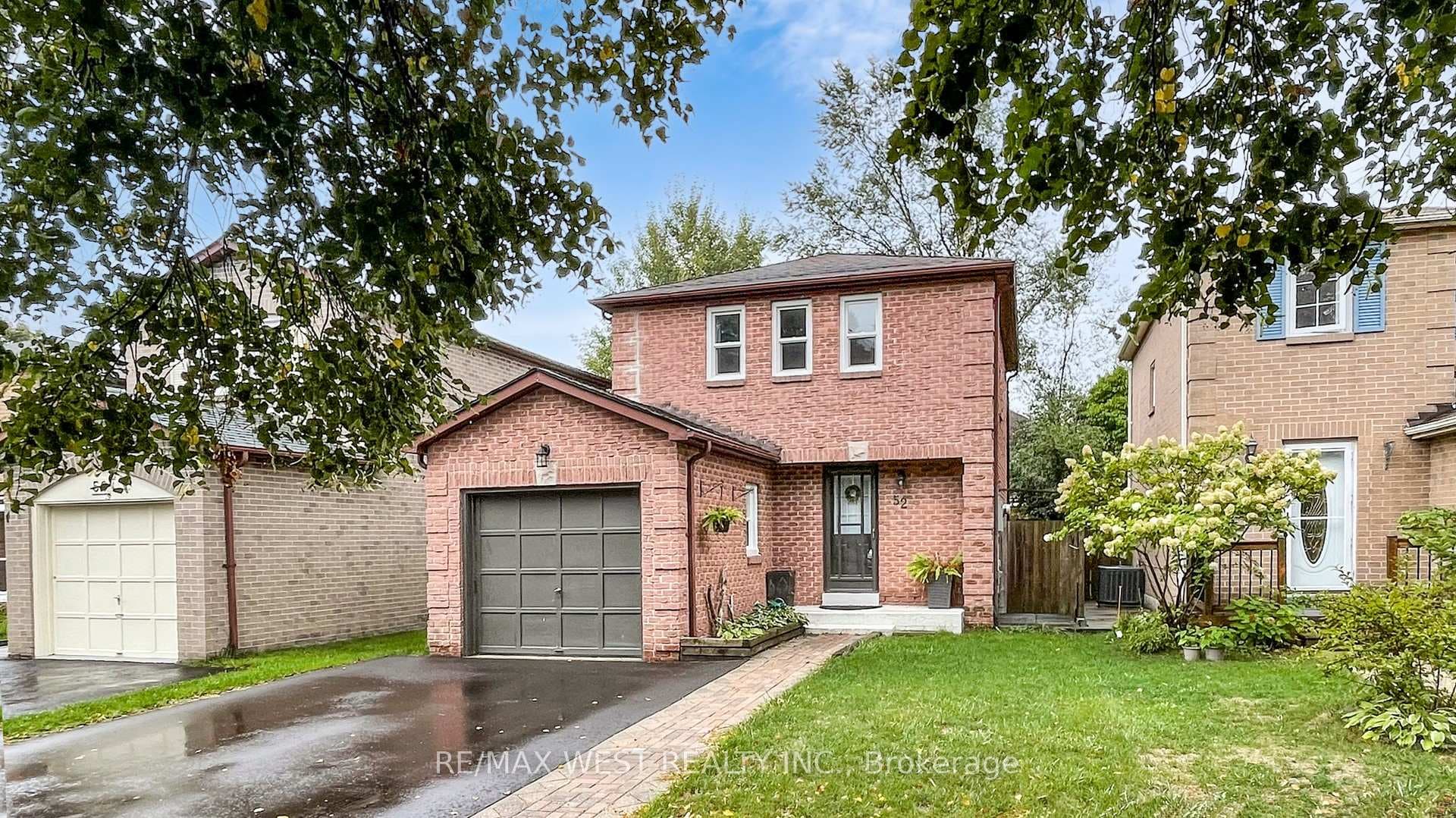 52 Radford Drive photo 5