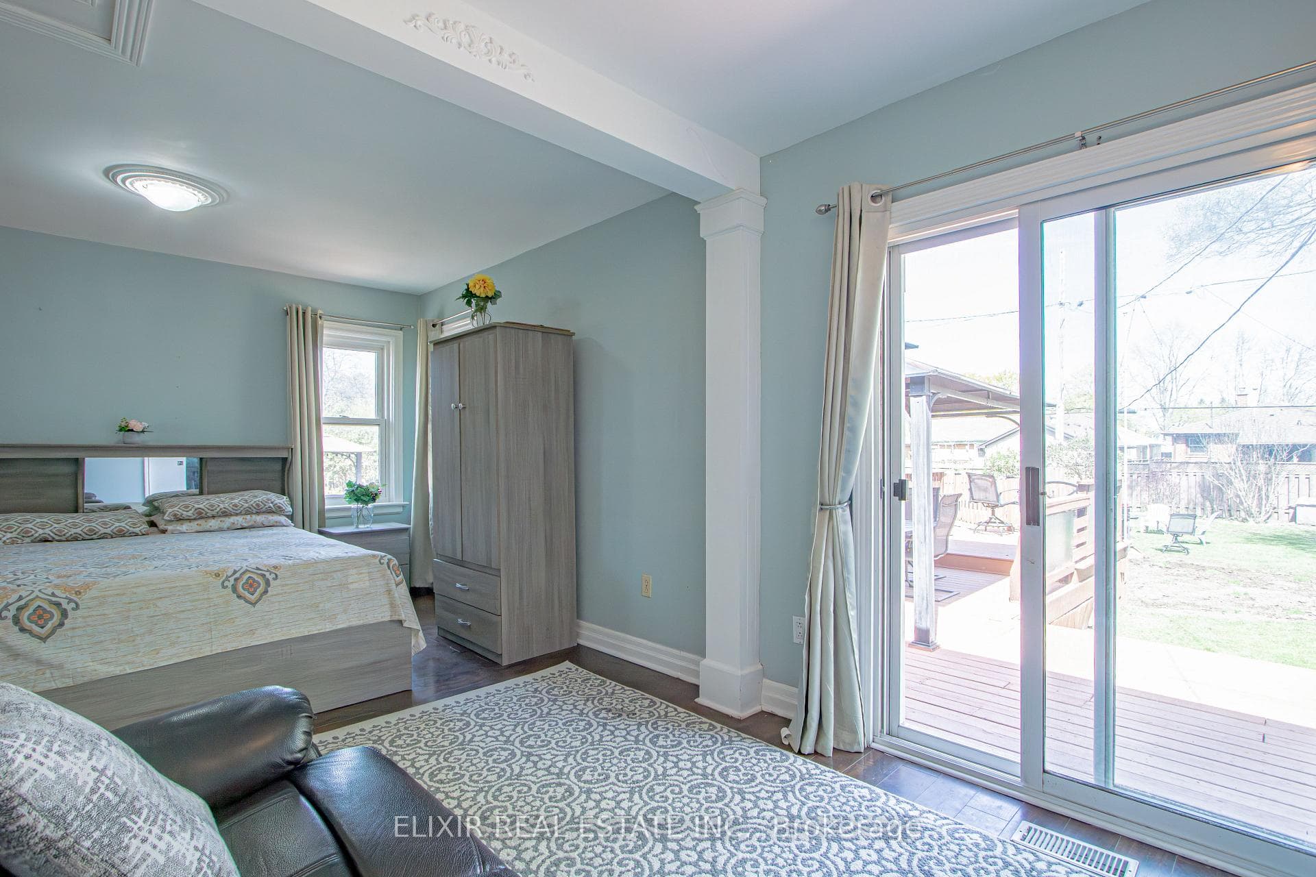 360 HALE Street photo 13
