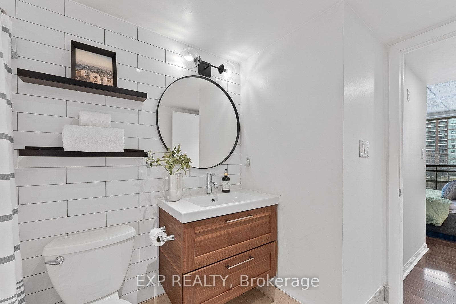 1029 King Street Unit 401 photo 25