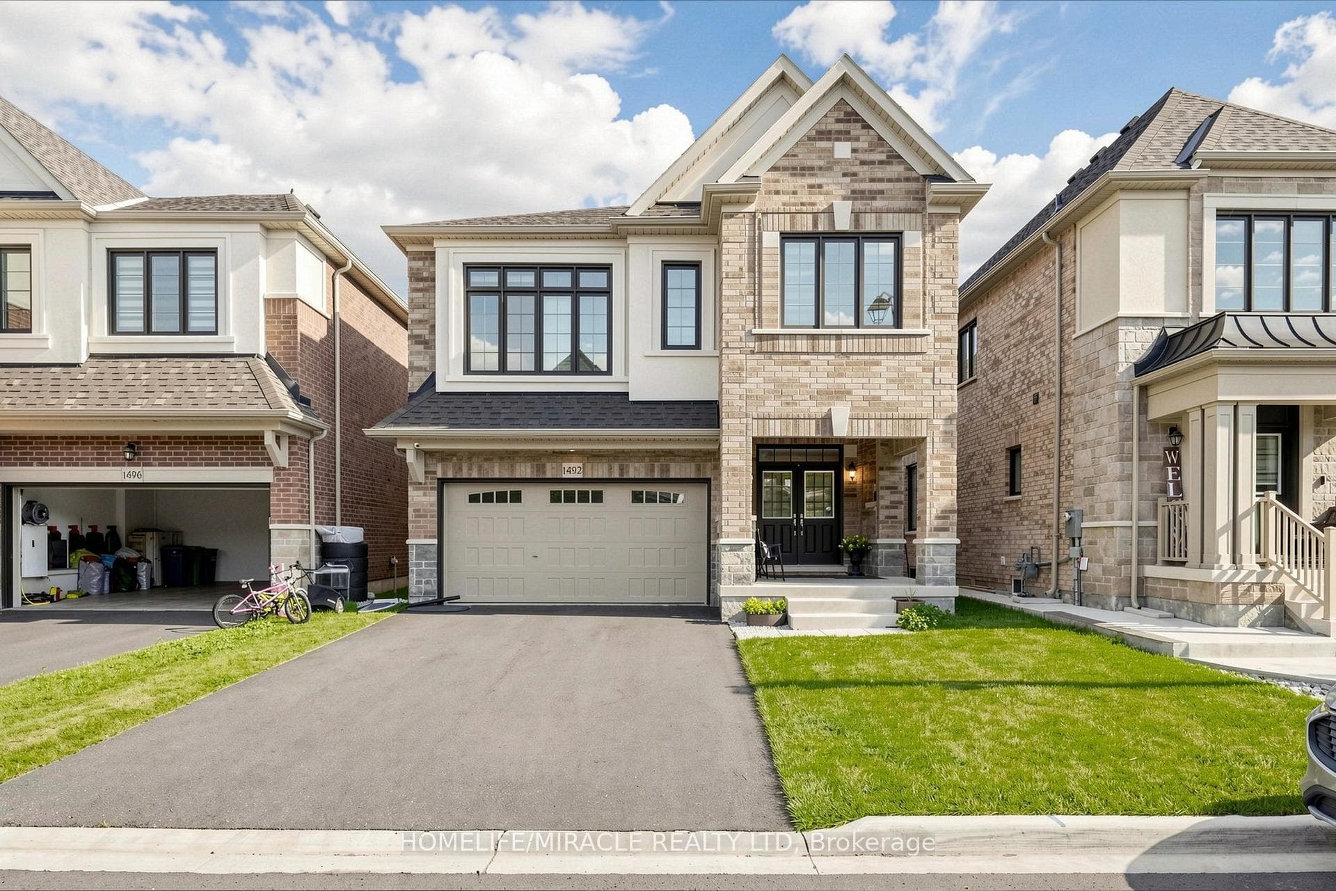 1492 Kitchen Court photo 1