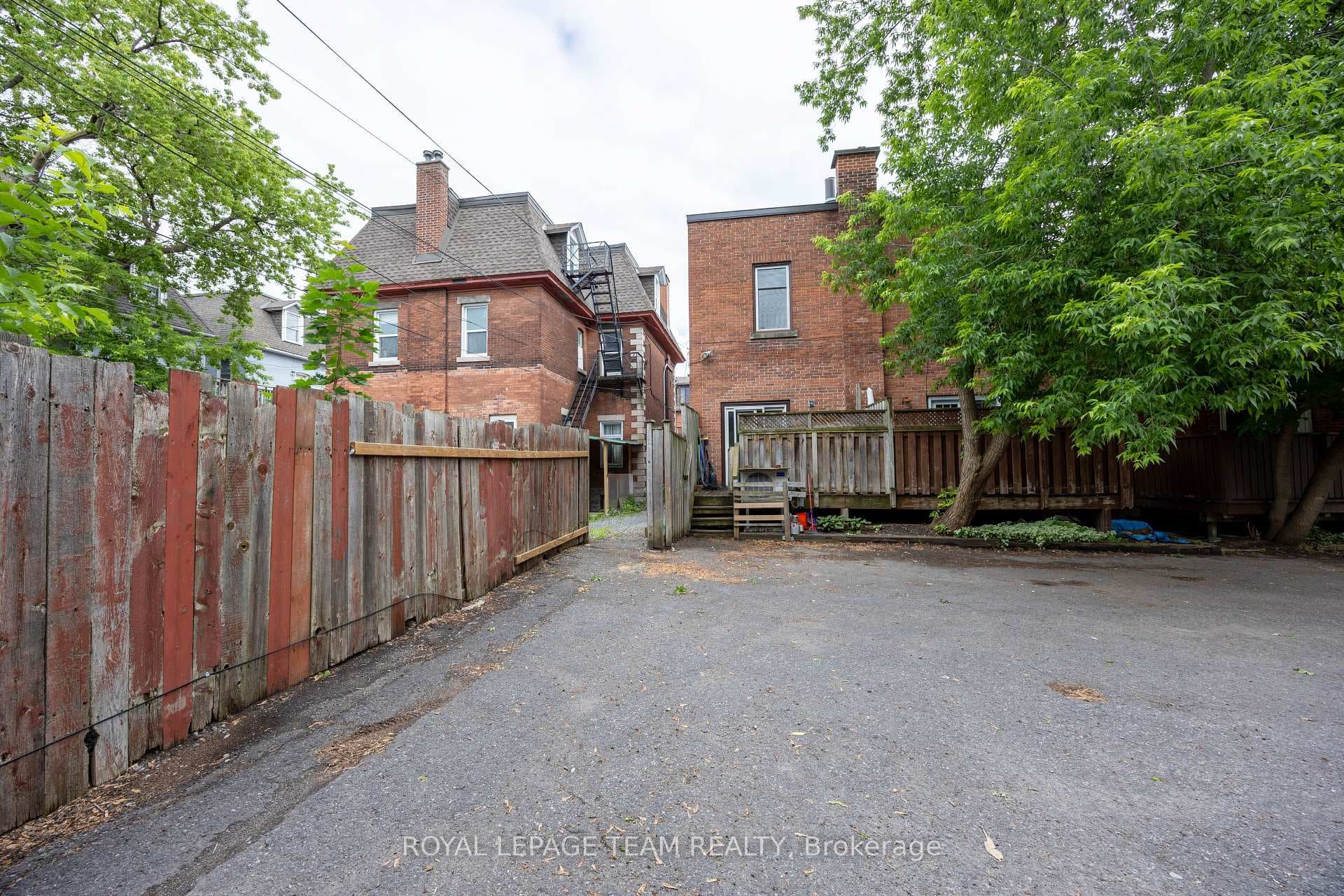 301 Somerset Street photo 48