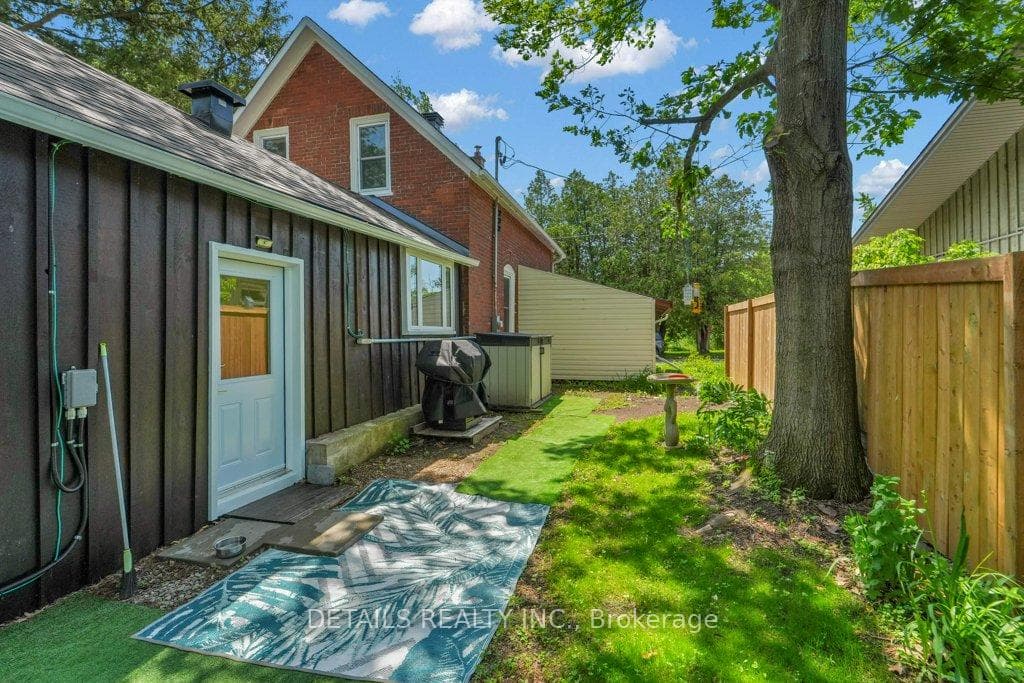 205 Lewis Street photo 35