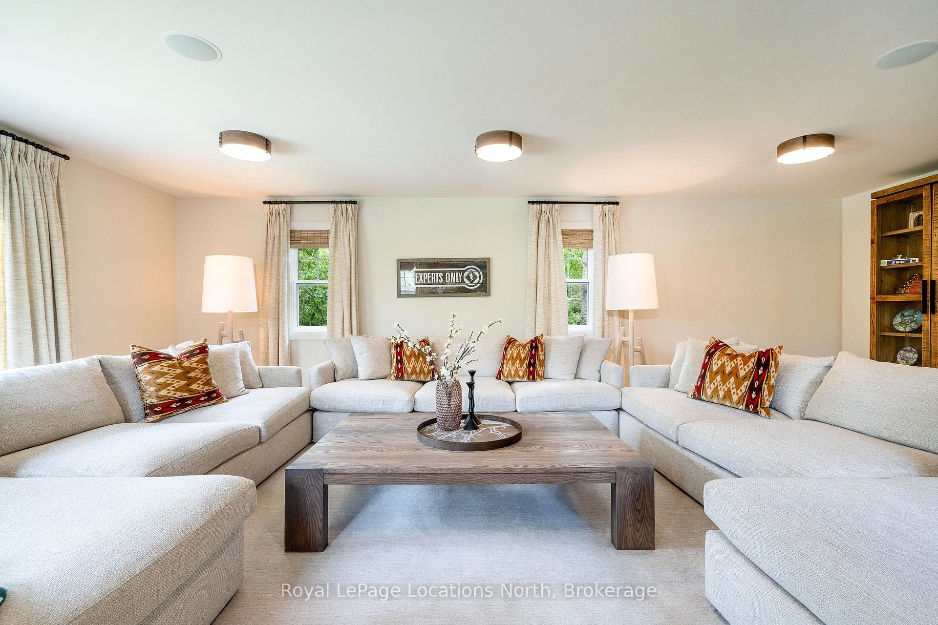 4 Woodview Drive photo 24