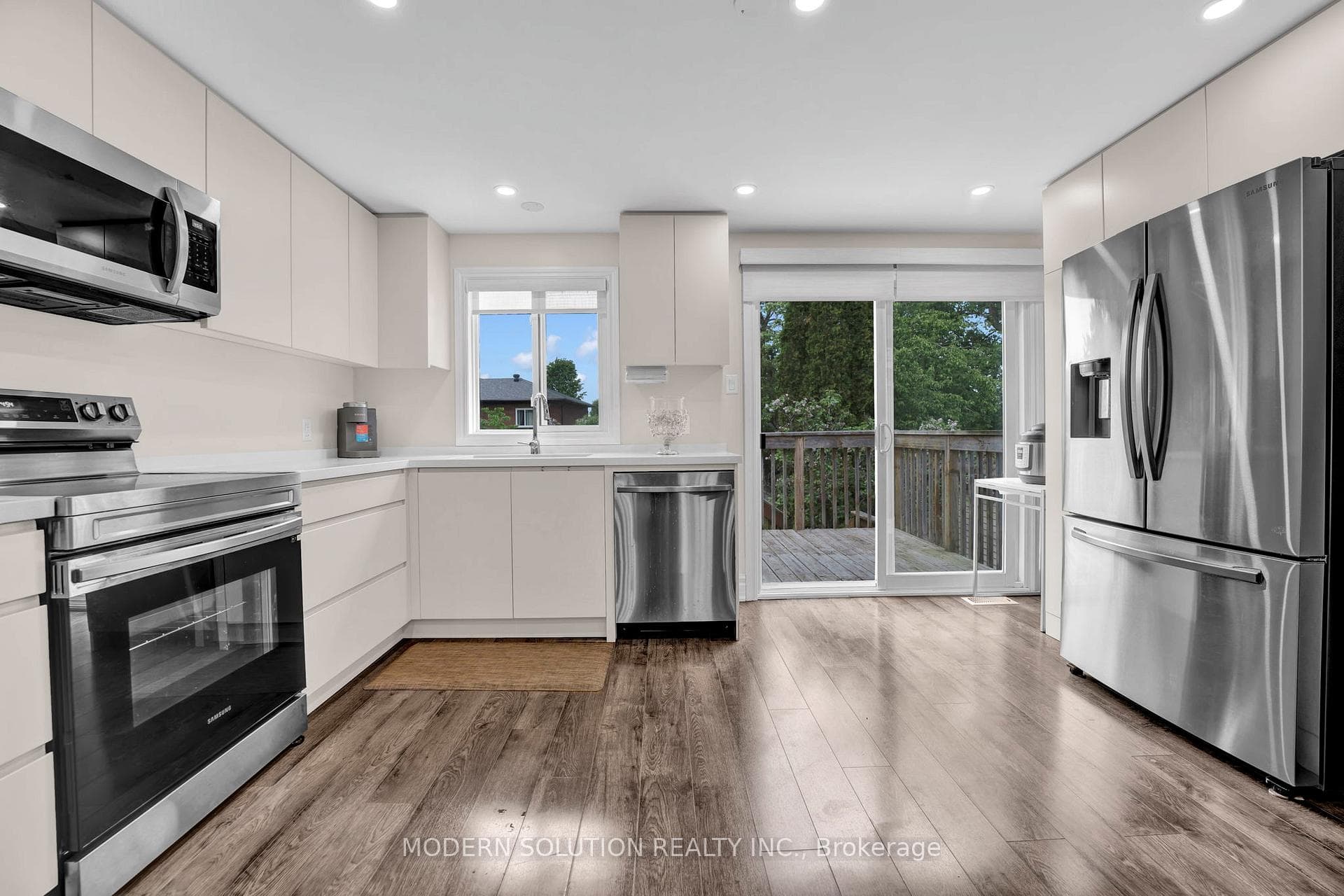 145 Hickling Trail photo 5