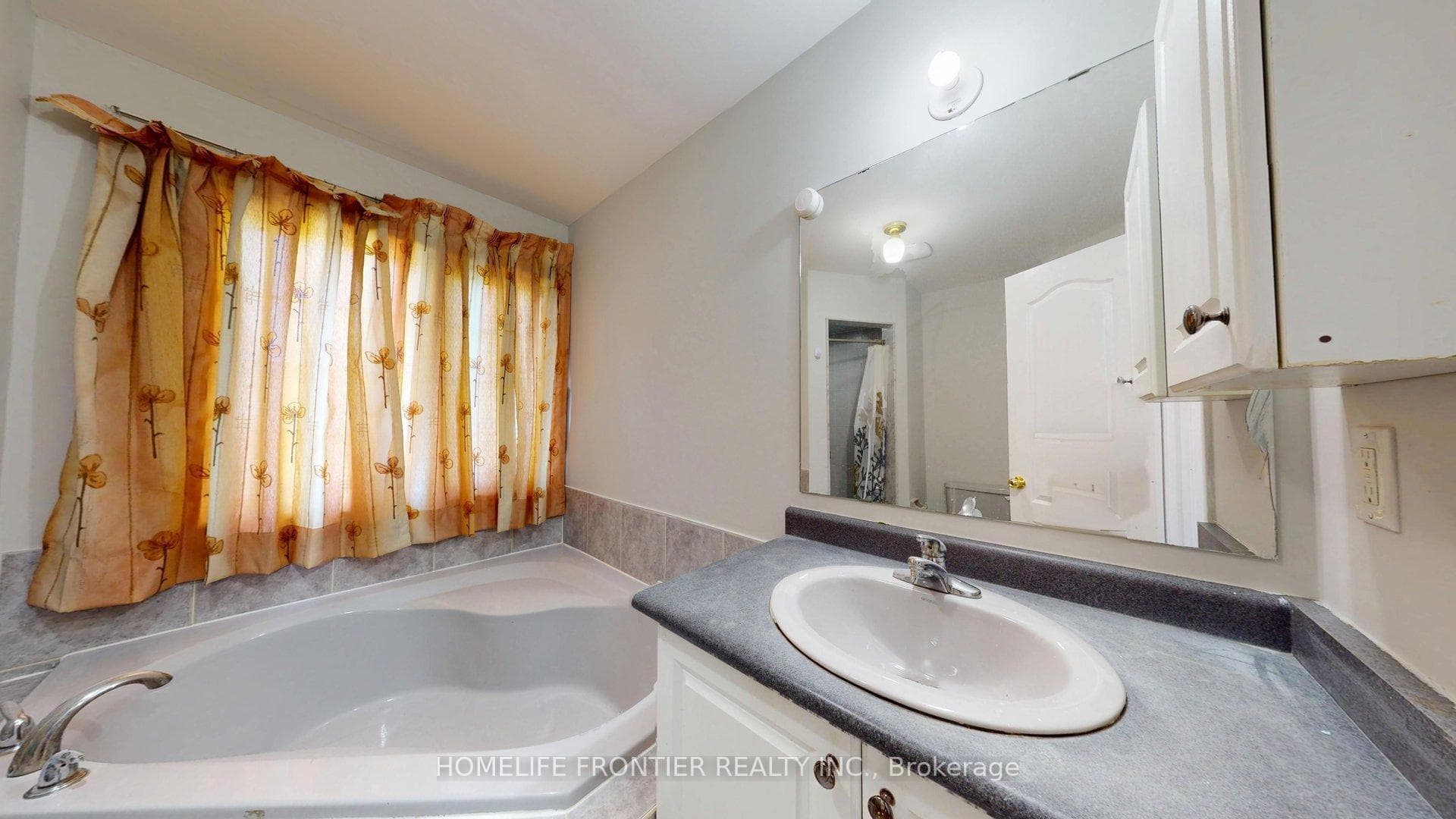 25 Rocky Point Crescent photo 12