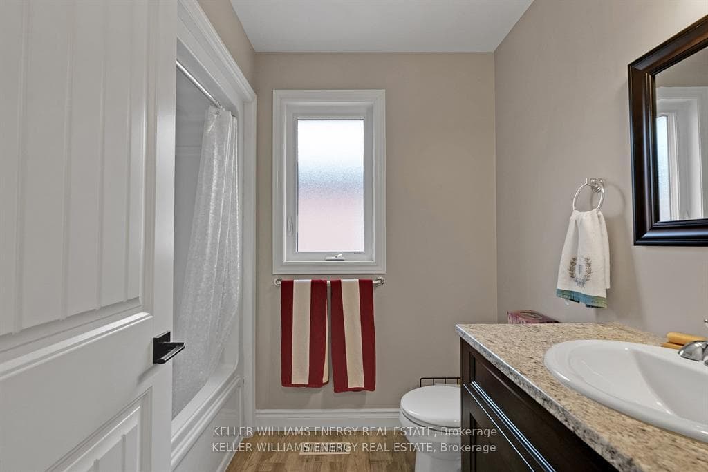 36 Cortland Way photo 13