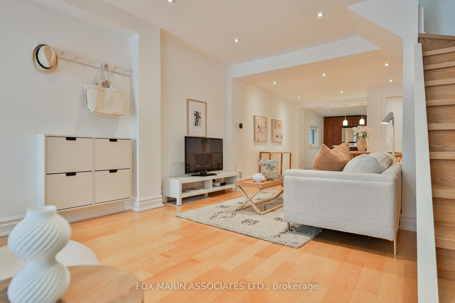 147 Kitchener Avenue photo 7