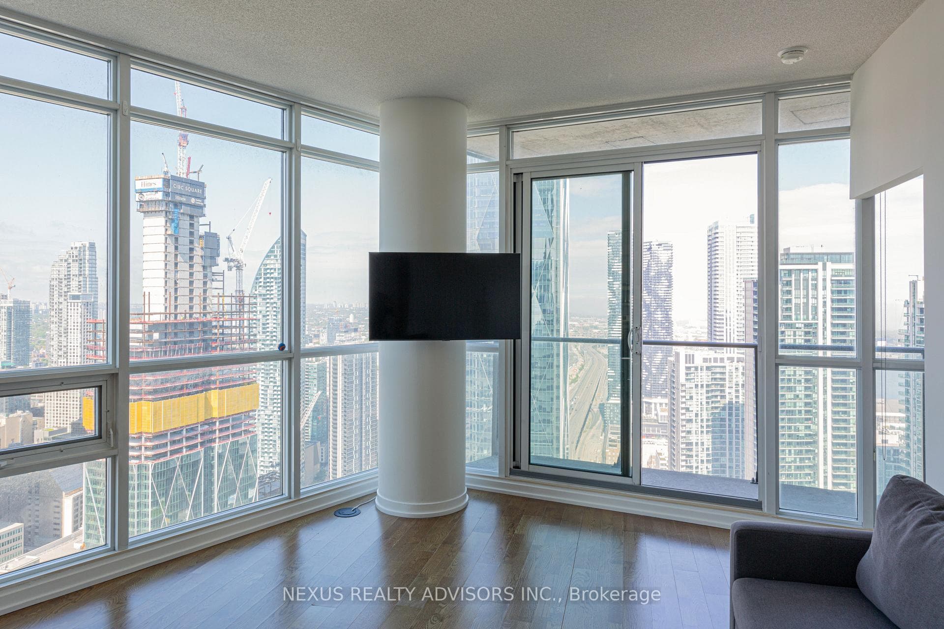 65 Bremner Boulevard Unit 4708 photo 13