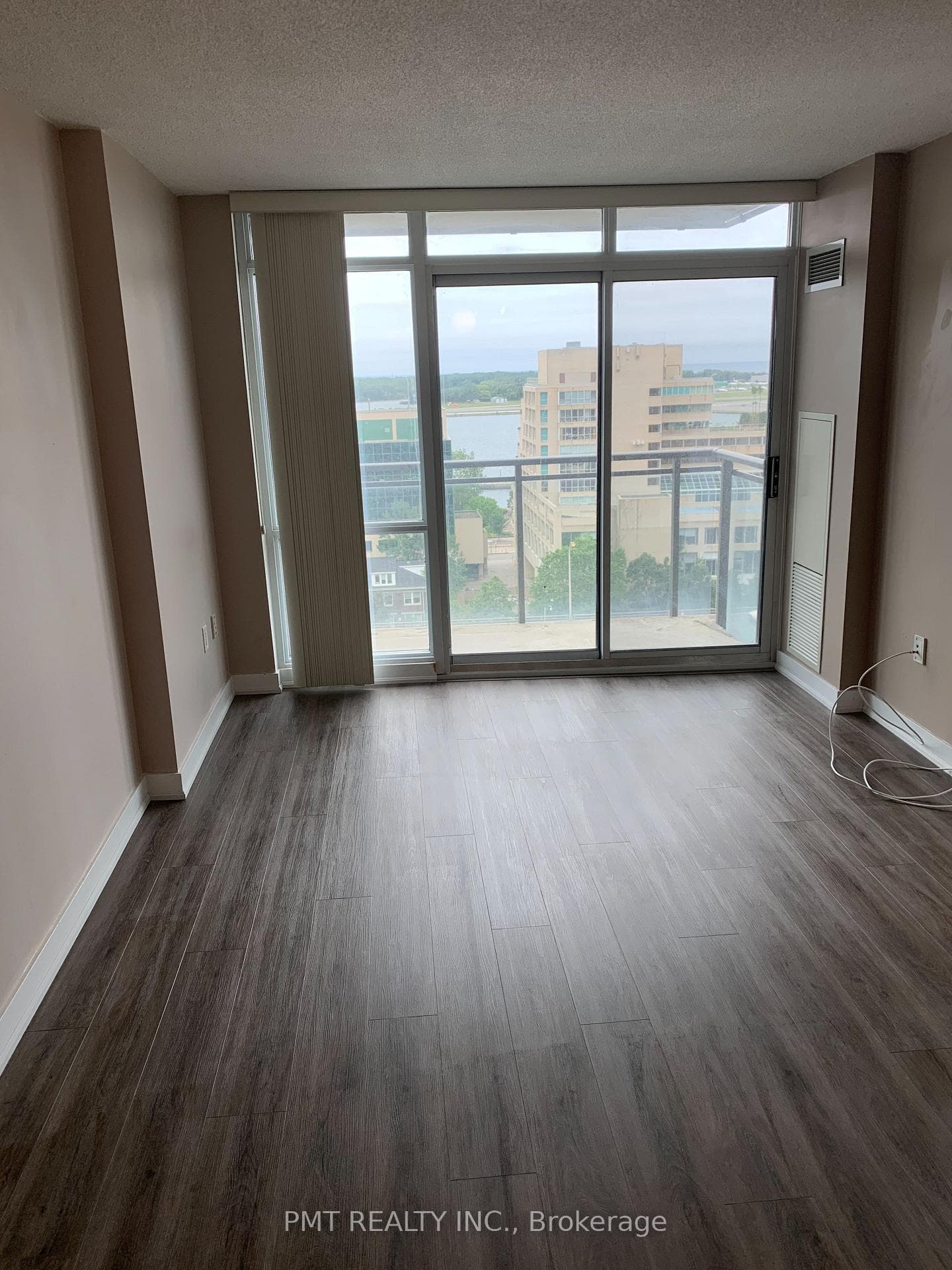 11 Brunel Court Unit 1512 photo 3