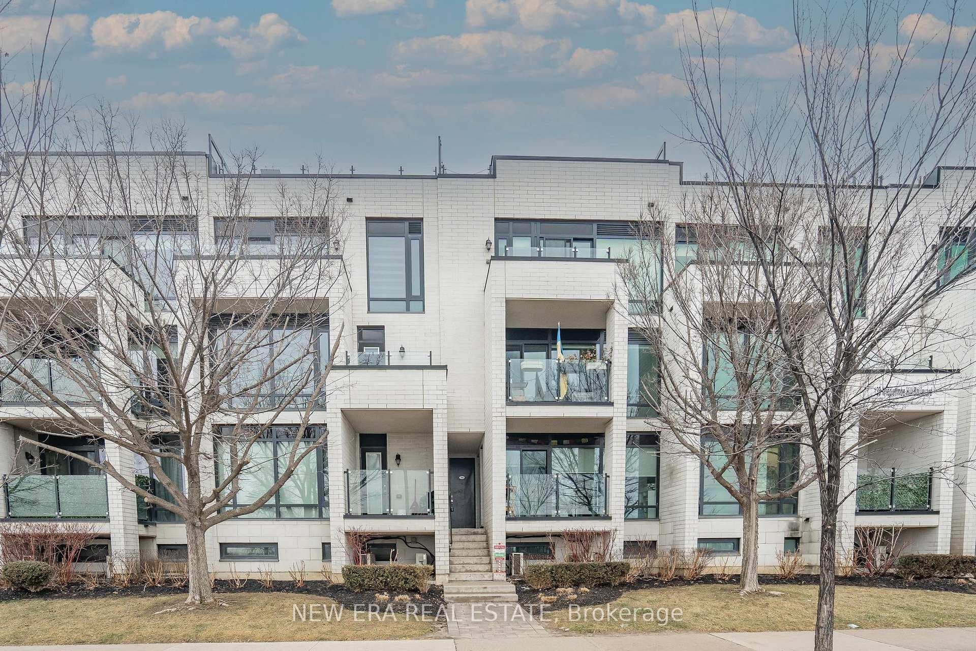 138 Widdicombe Hill Boulevard Unit 709 photo 1