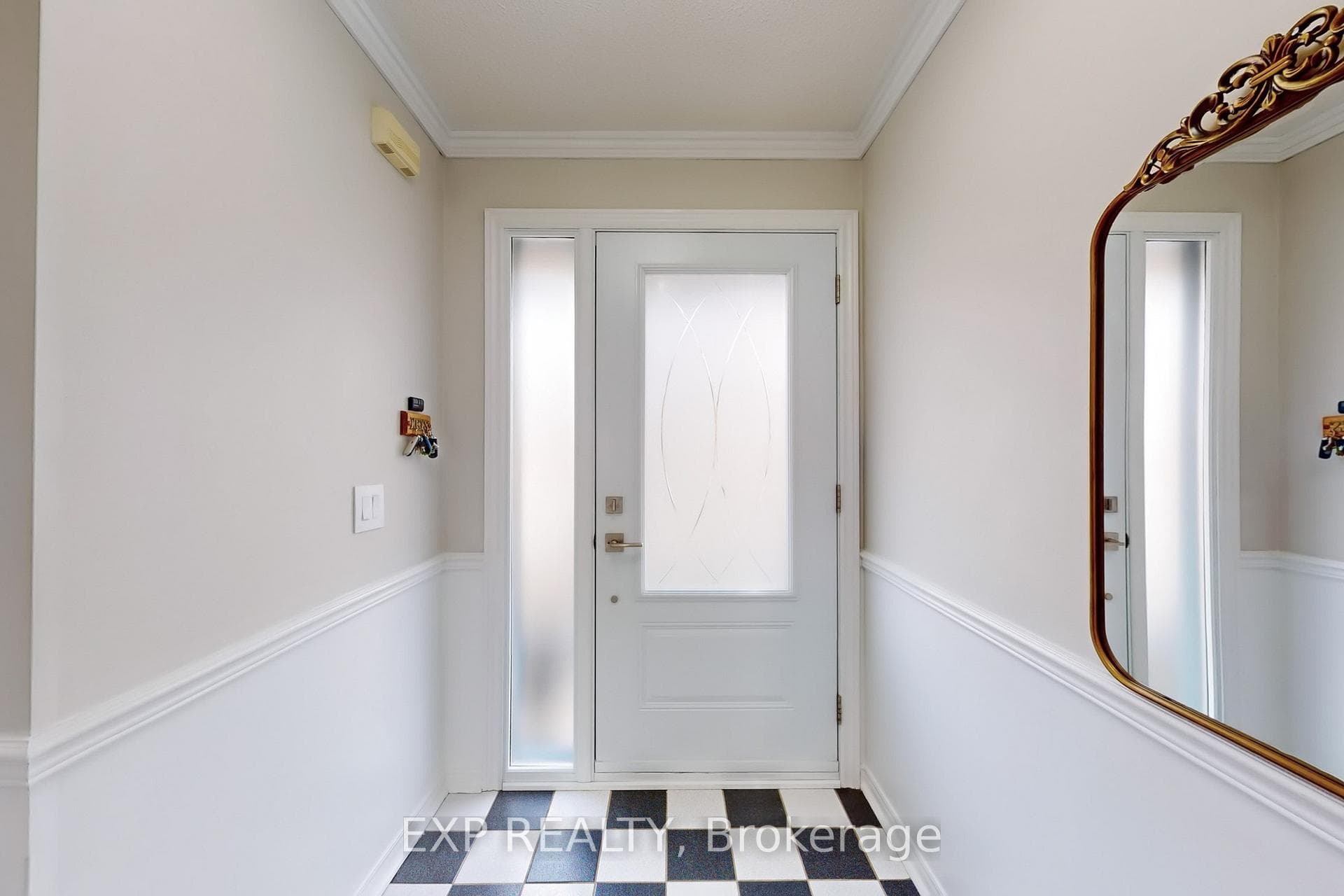 30 Fern Valley Crescent photo 5